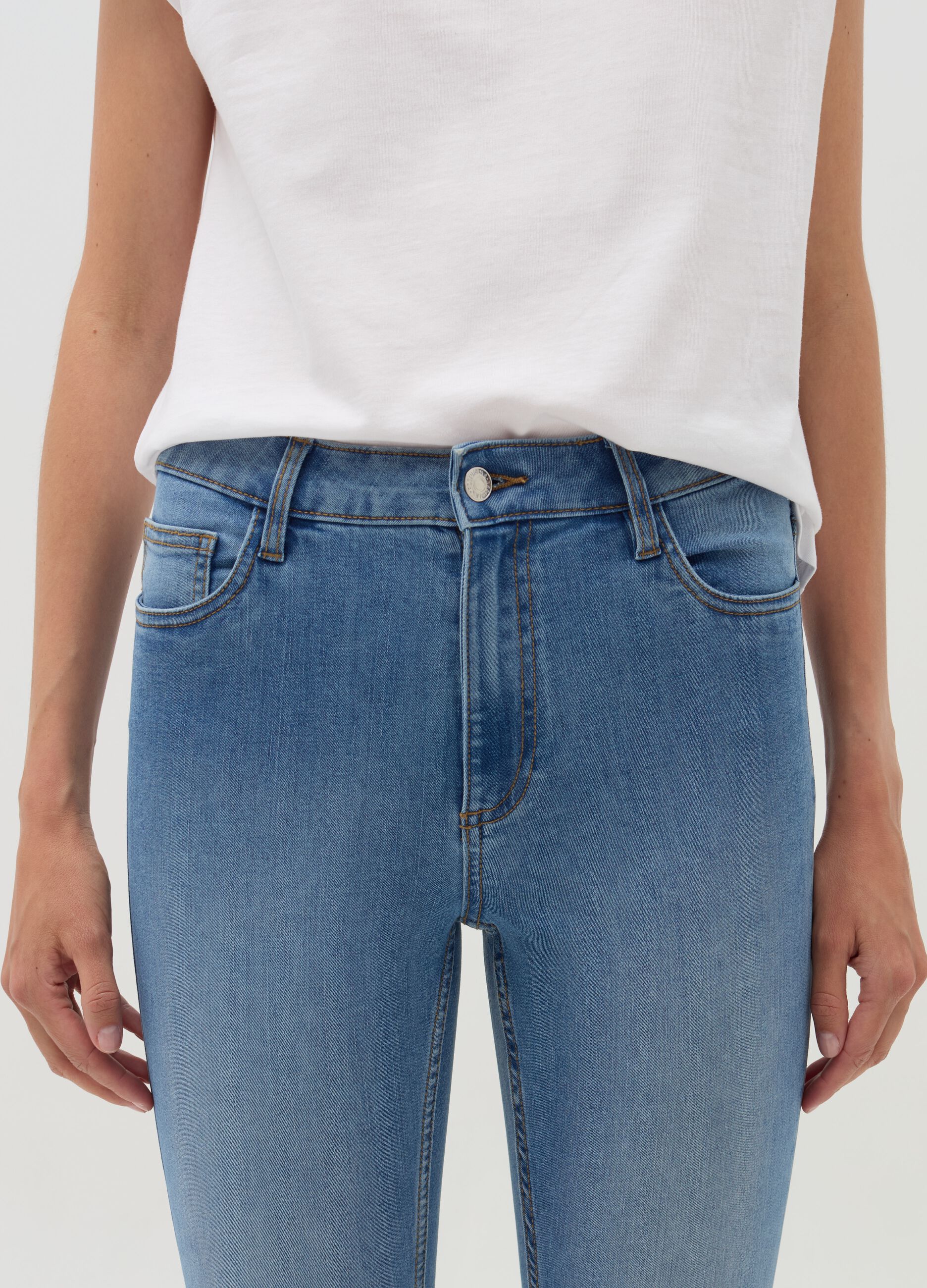 Skinny-fit crop jeans