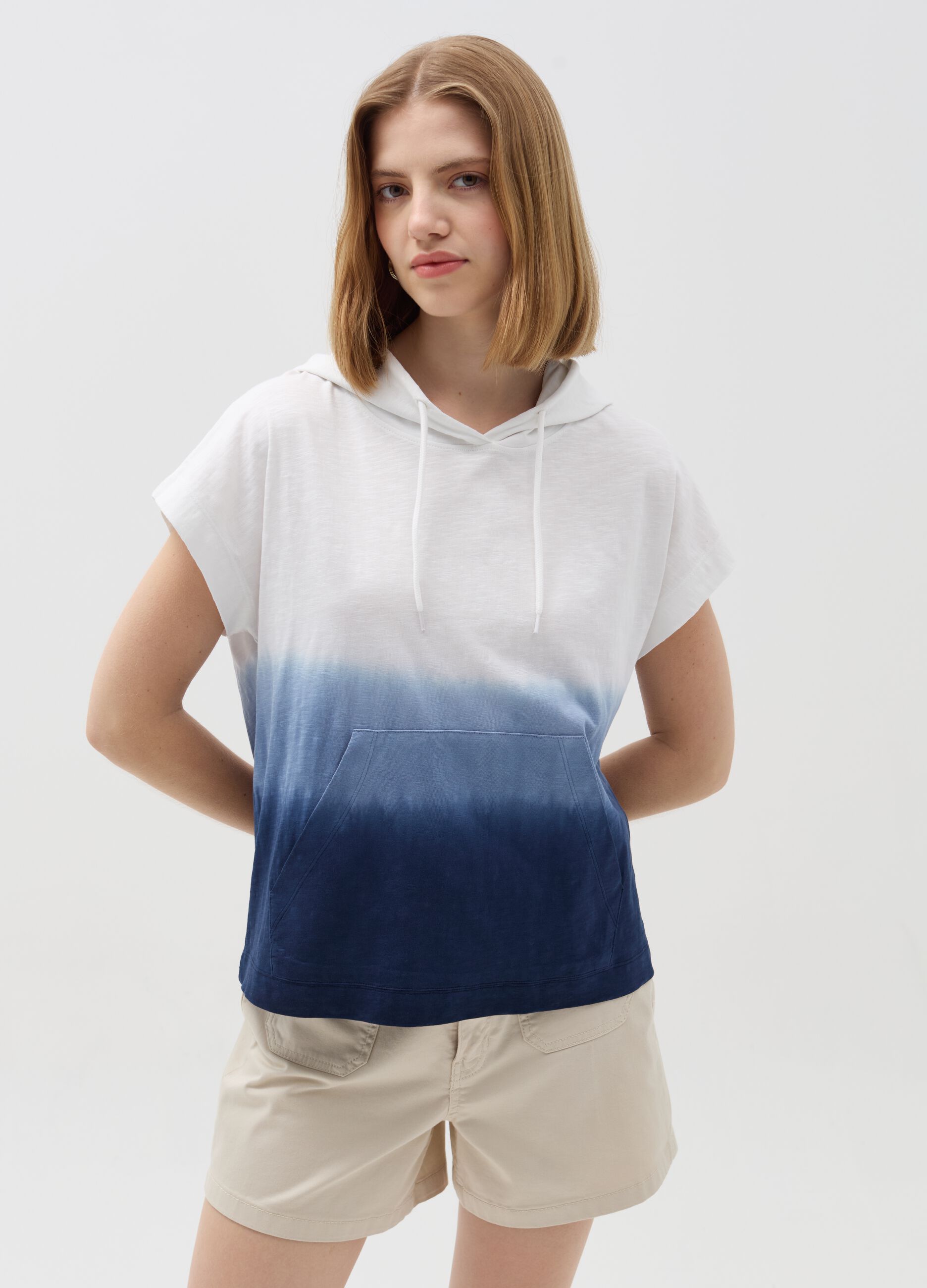 T-shirt Essential Dip Dye con cappuccio