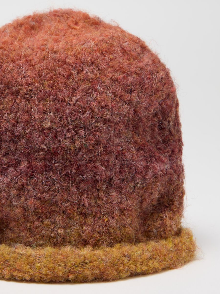 Hat with degradé bouclé effect_2