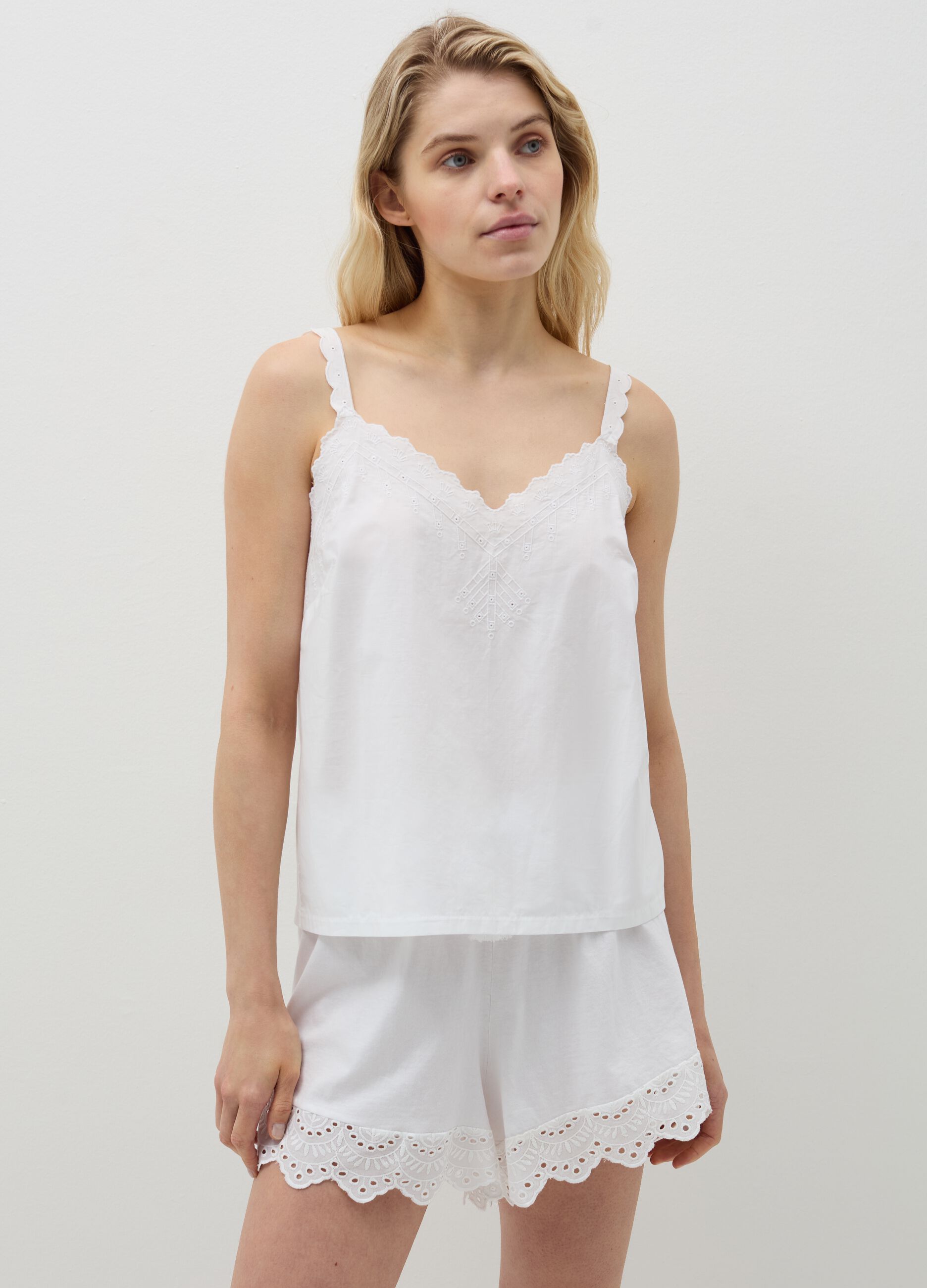 Pyjama top with embroidery