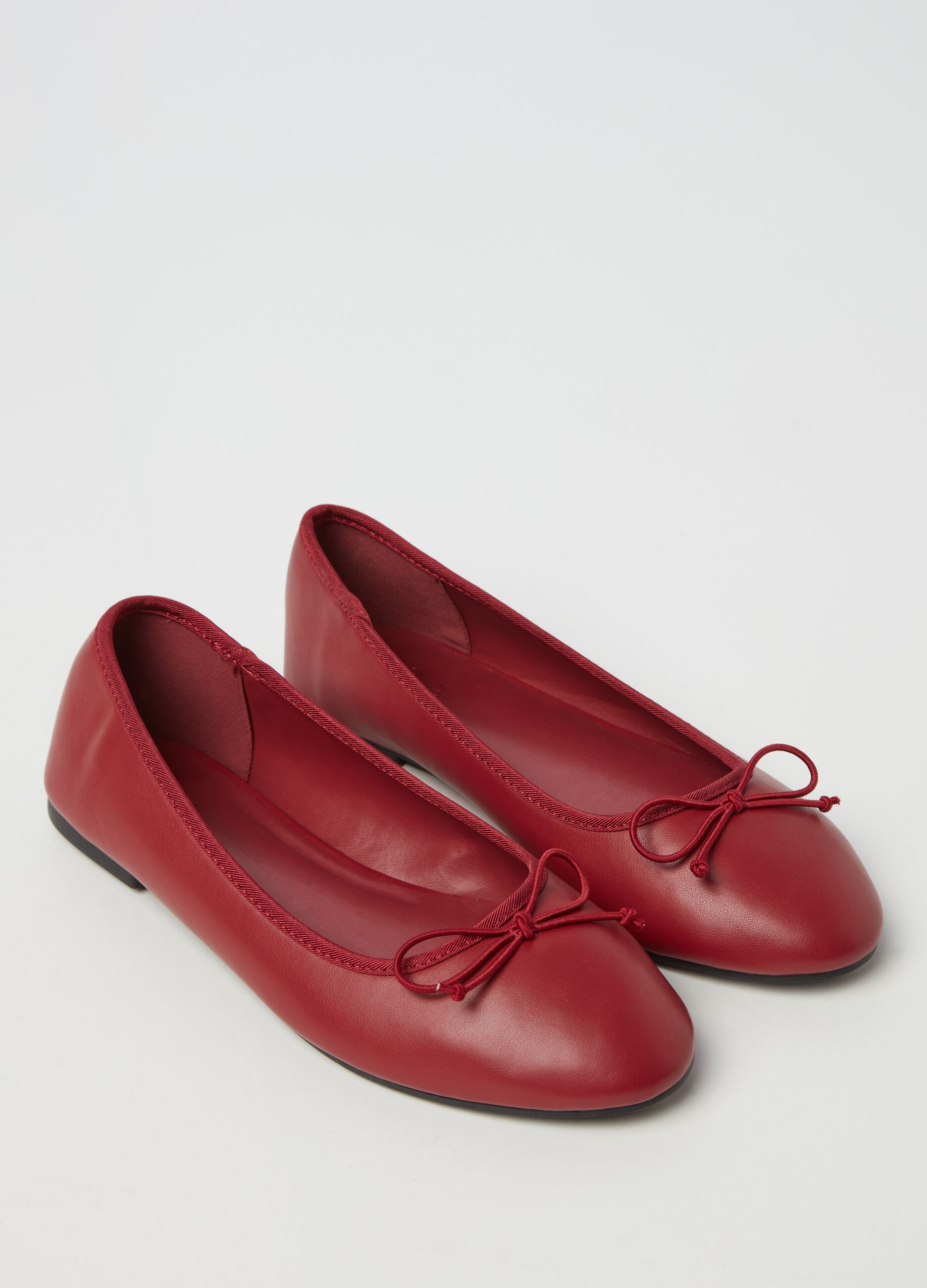 Ballerina flats with bow