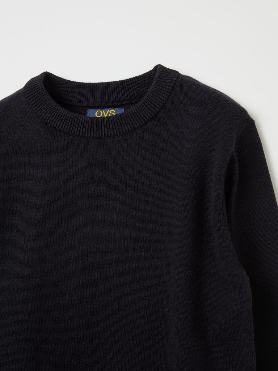 Cotton pullover with round neck_2