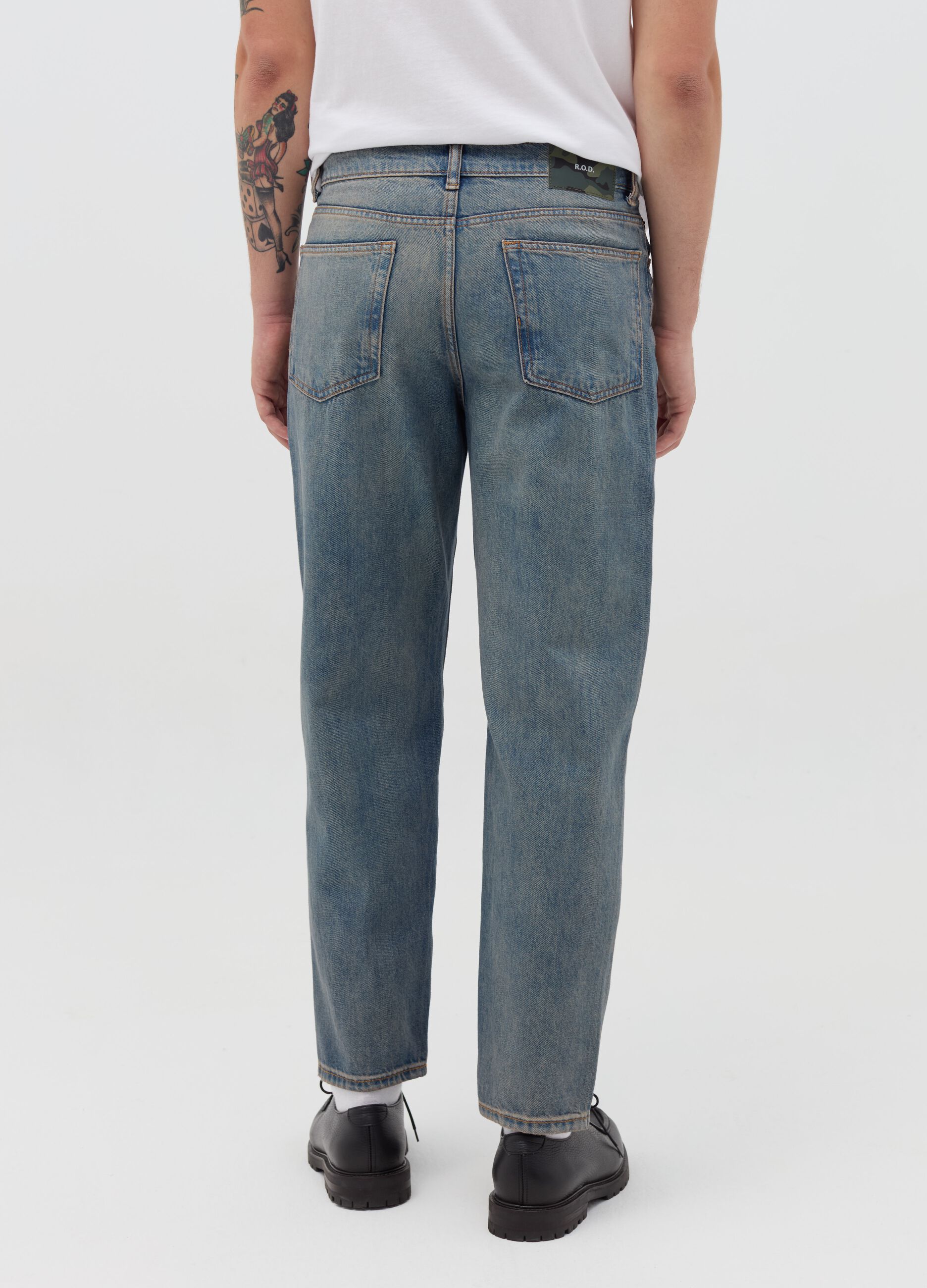 Balloon-fit acid-wash jeans