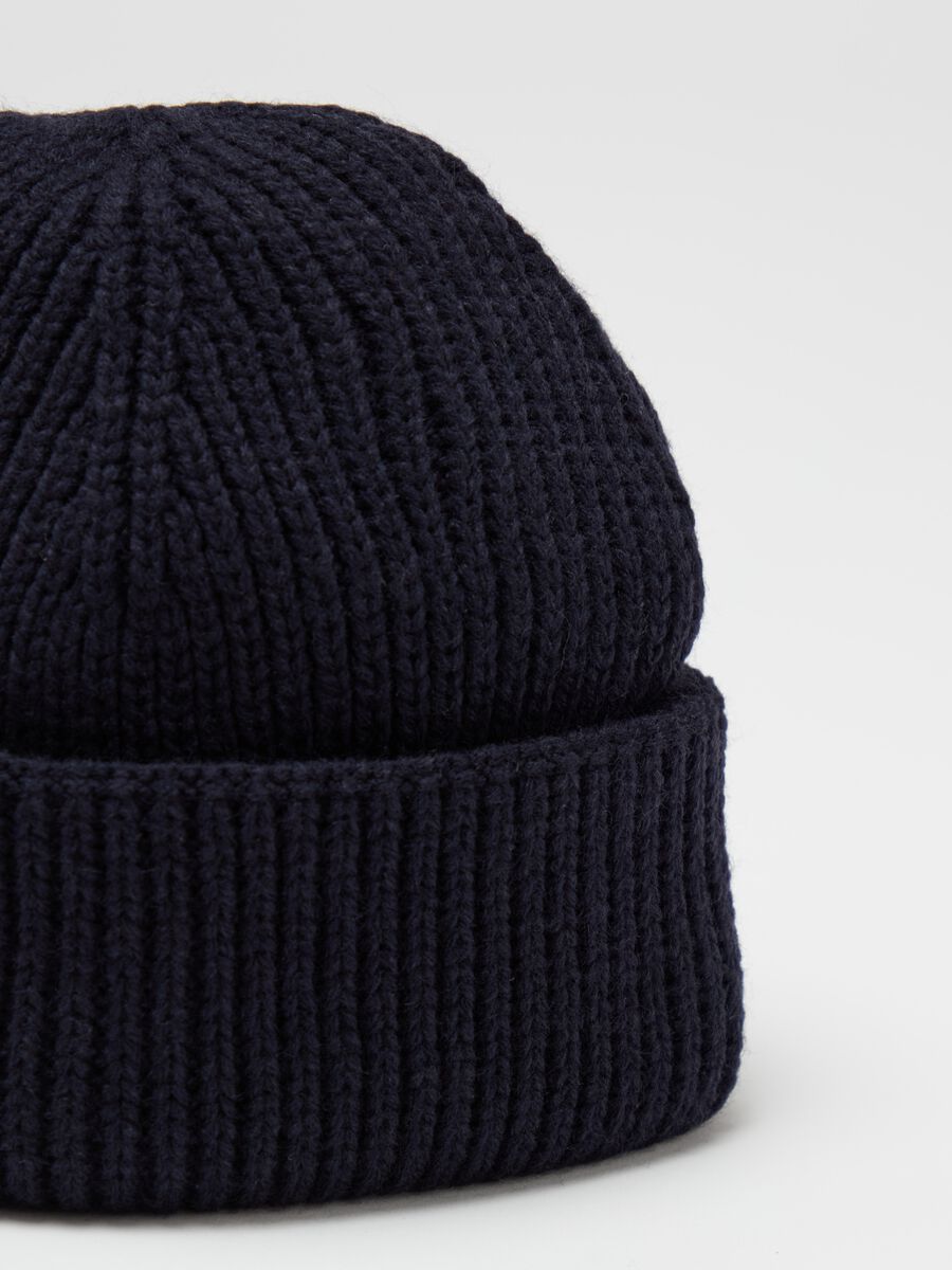 Ribbed hat with fold_2