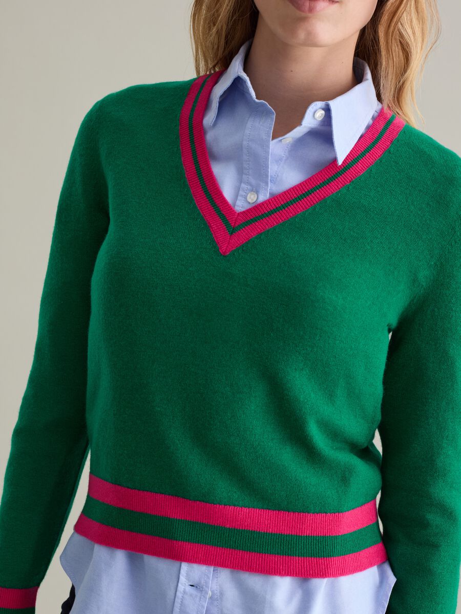 Wool pullover with striped trims_3