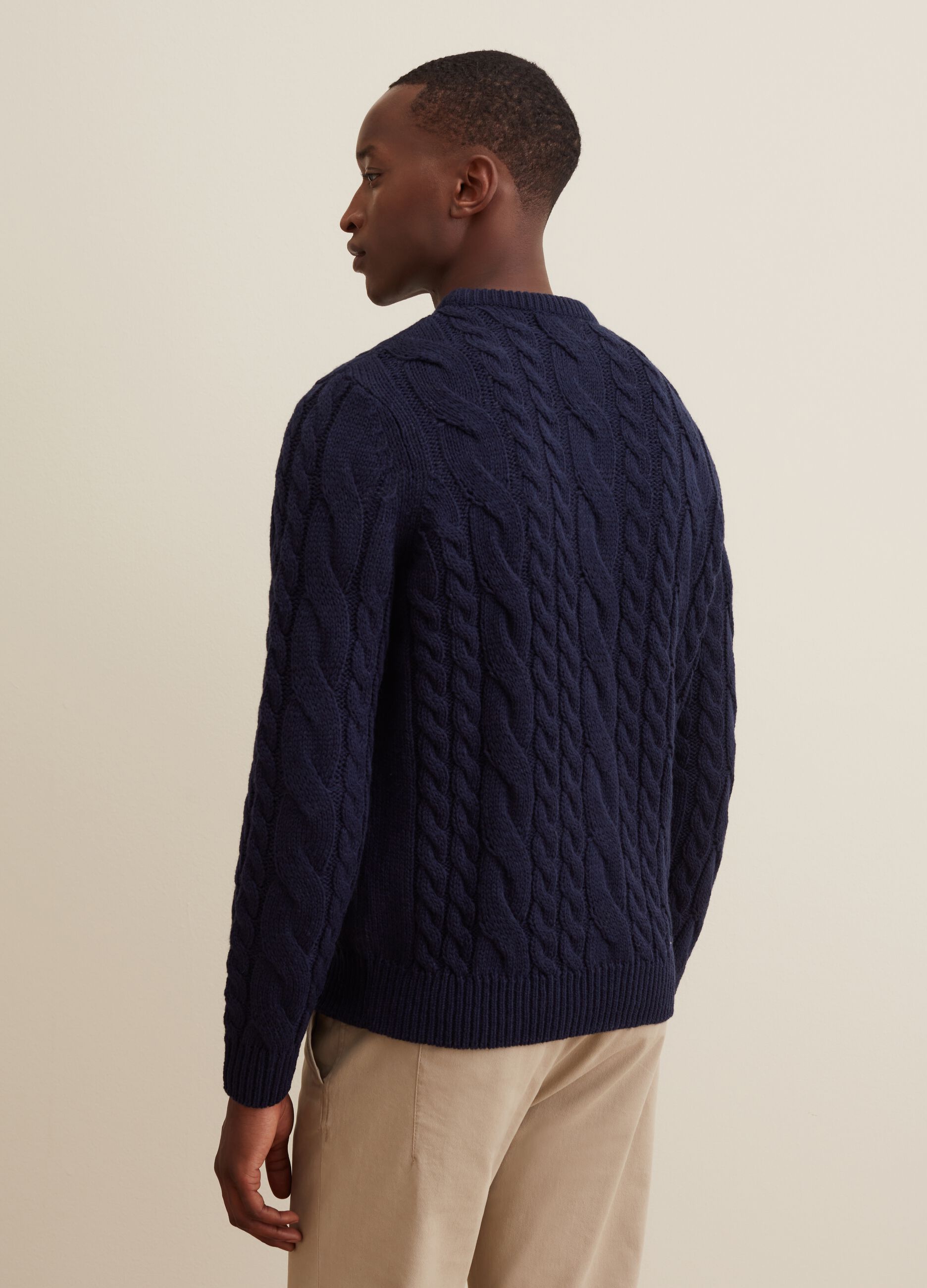 Cable knit crew-neck pullover