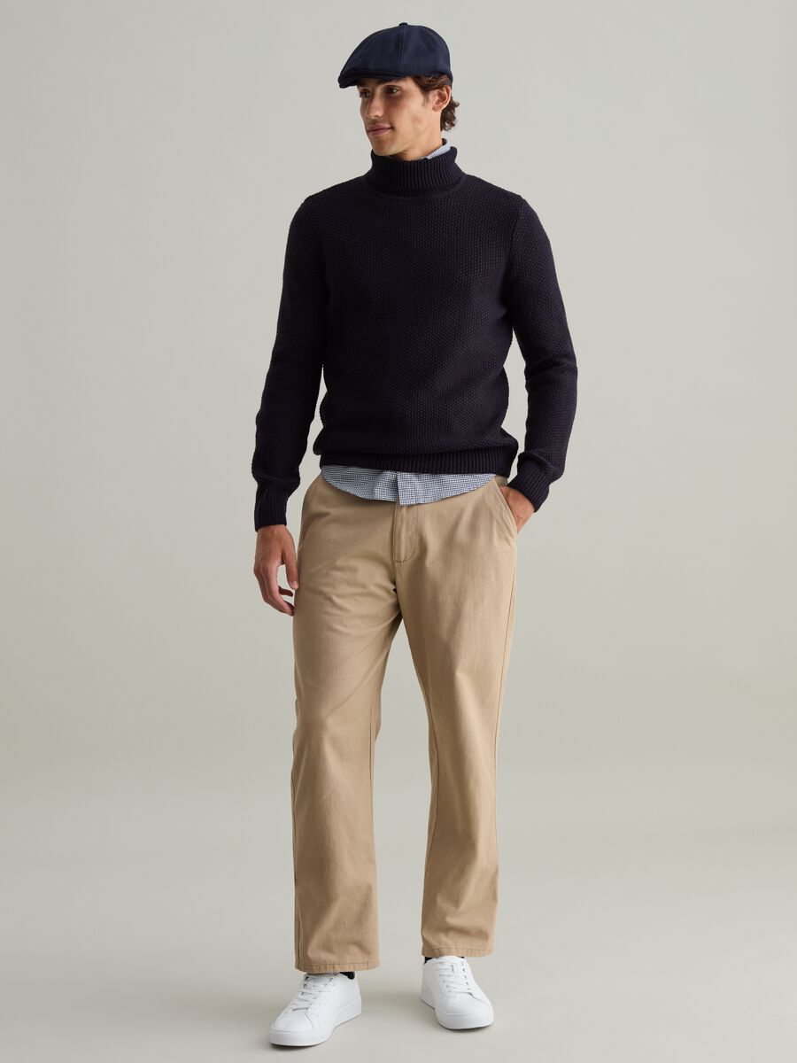 Knitted pullover with high neck_1