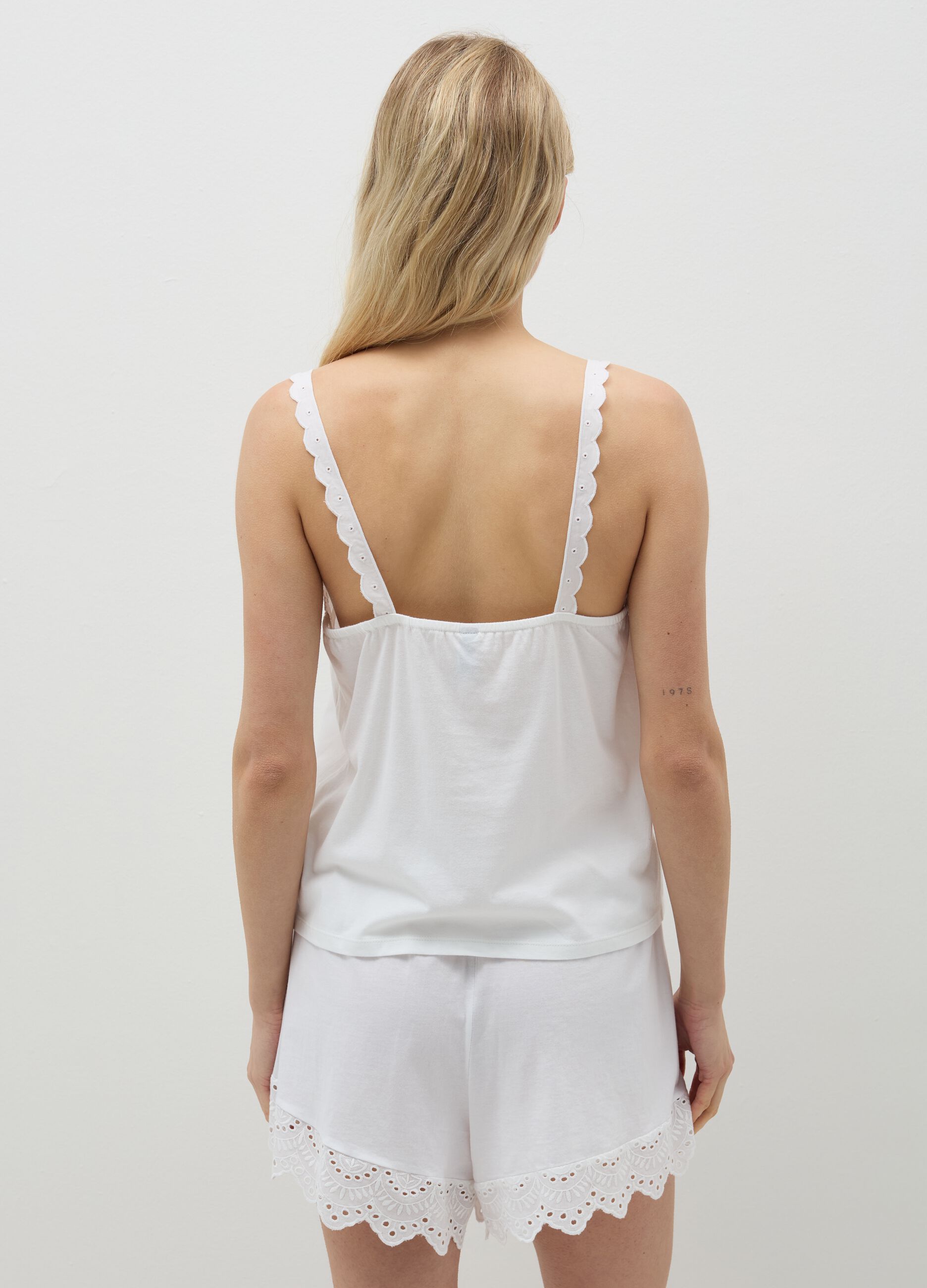 Pyjama top with embroidery