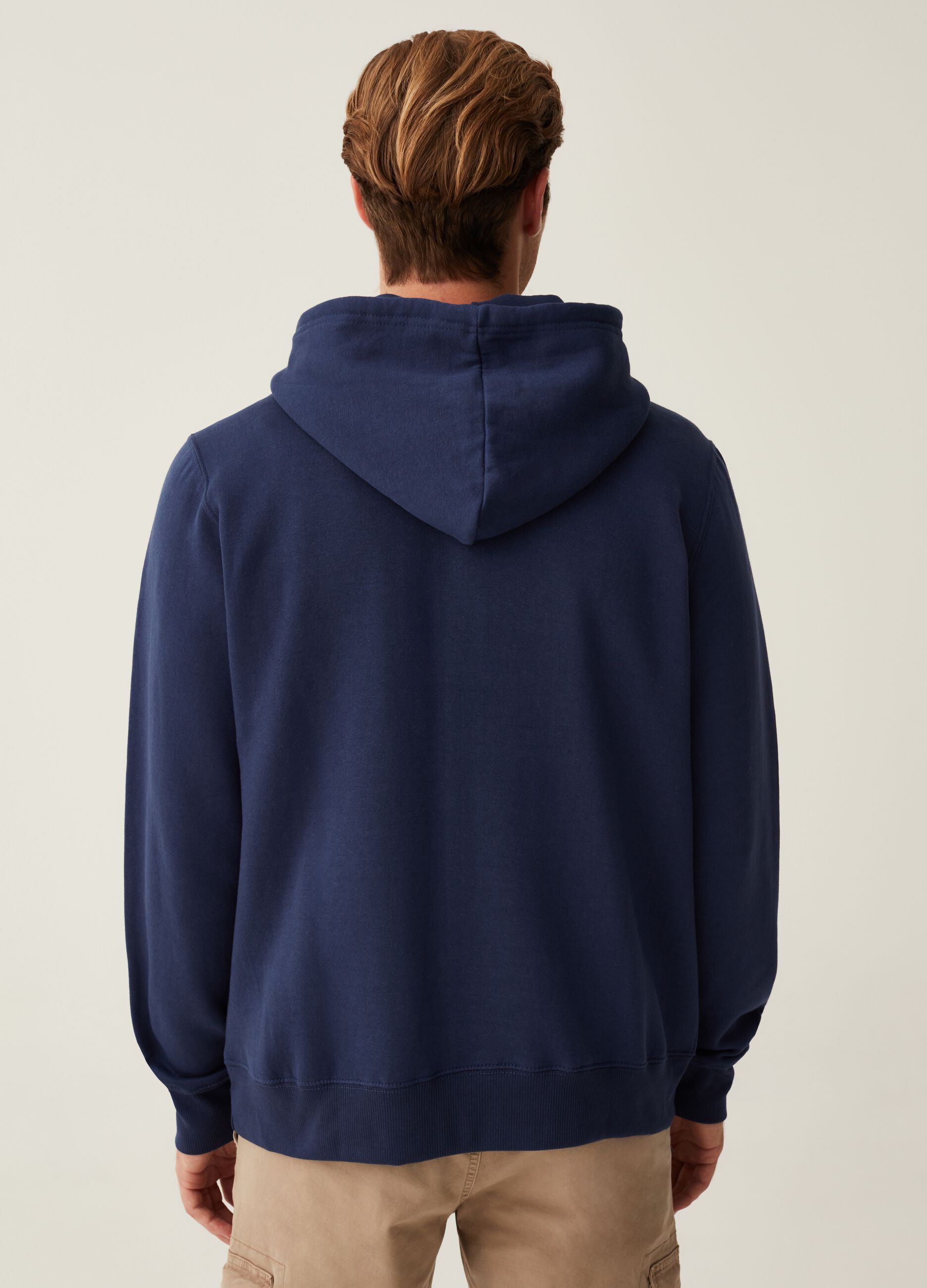 Regular-fit sweatshirt with hood