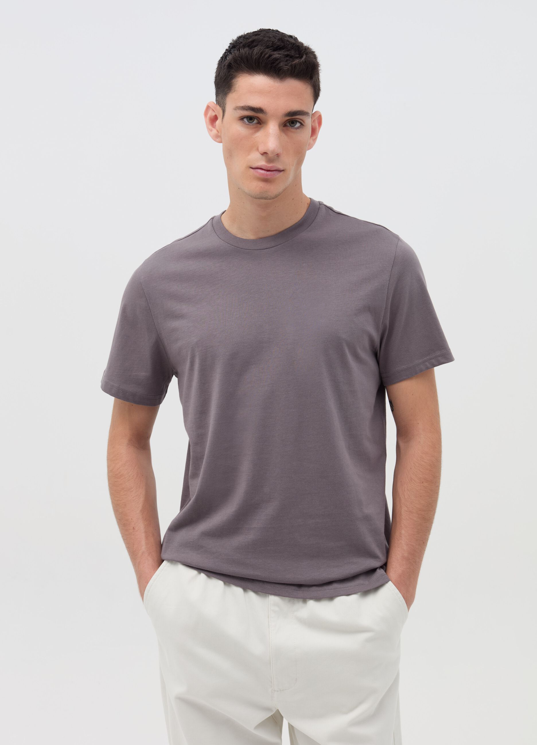 Cotton T-shirt with round neck