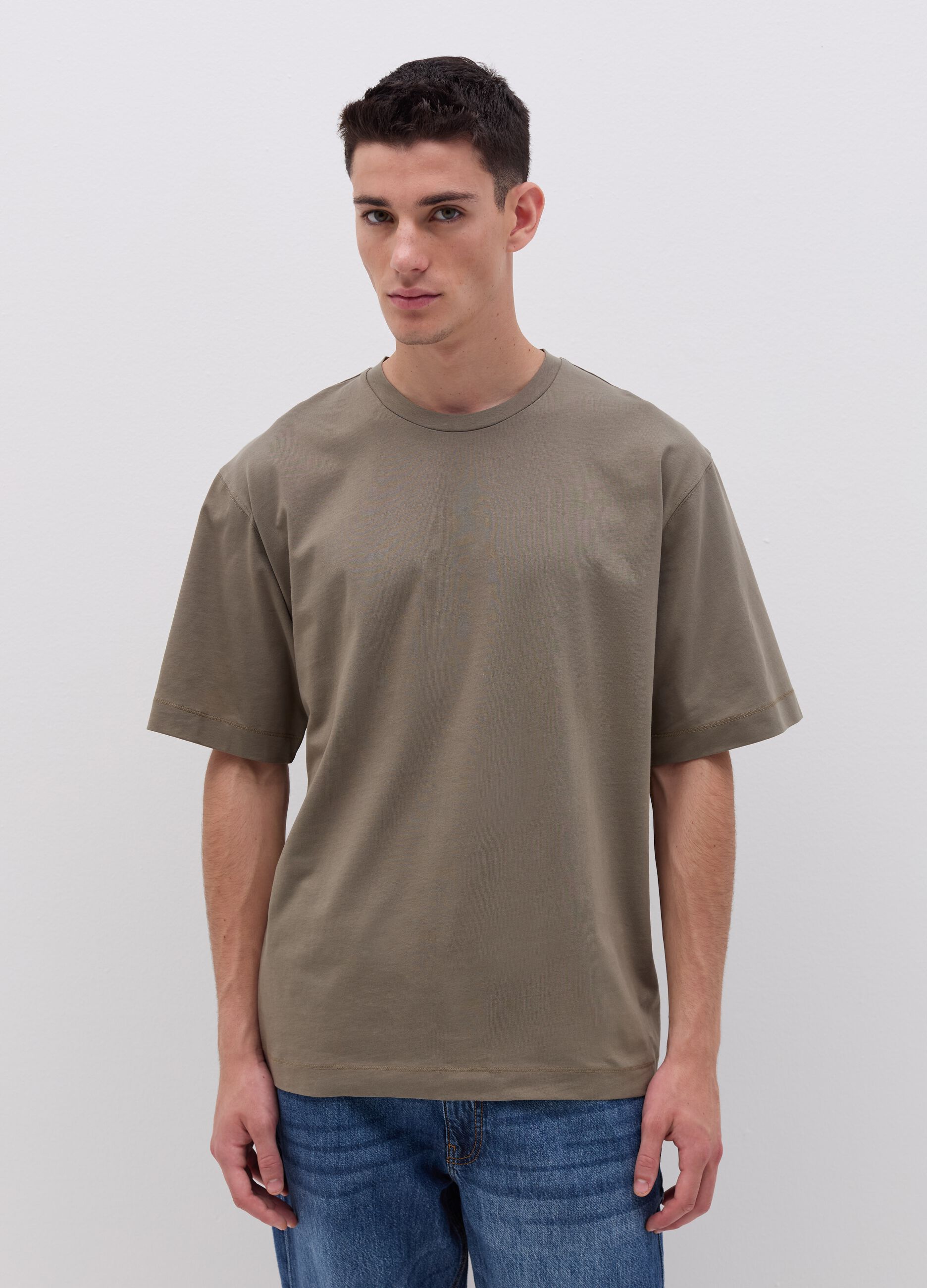 Cotton T-shirt with round neck