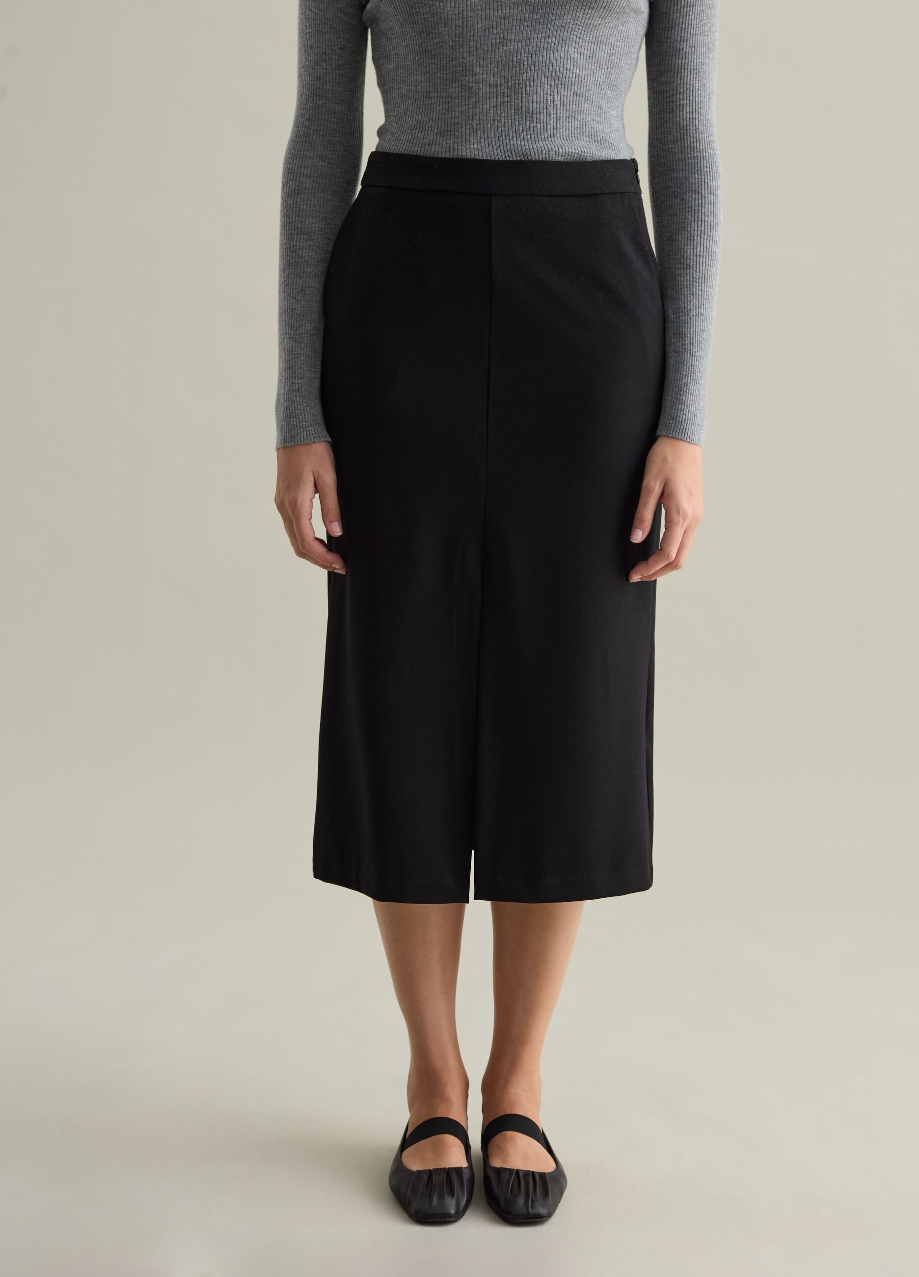 Contemporary midi skirt with split