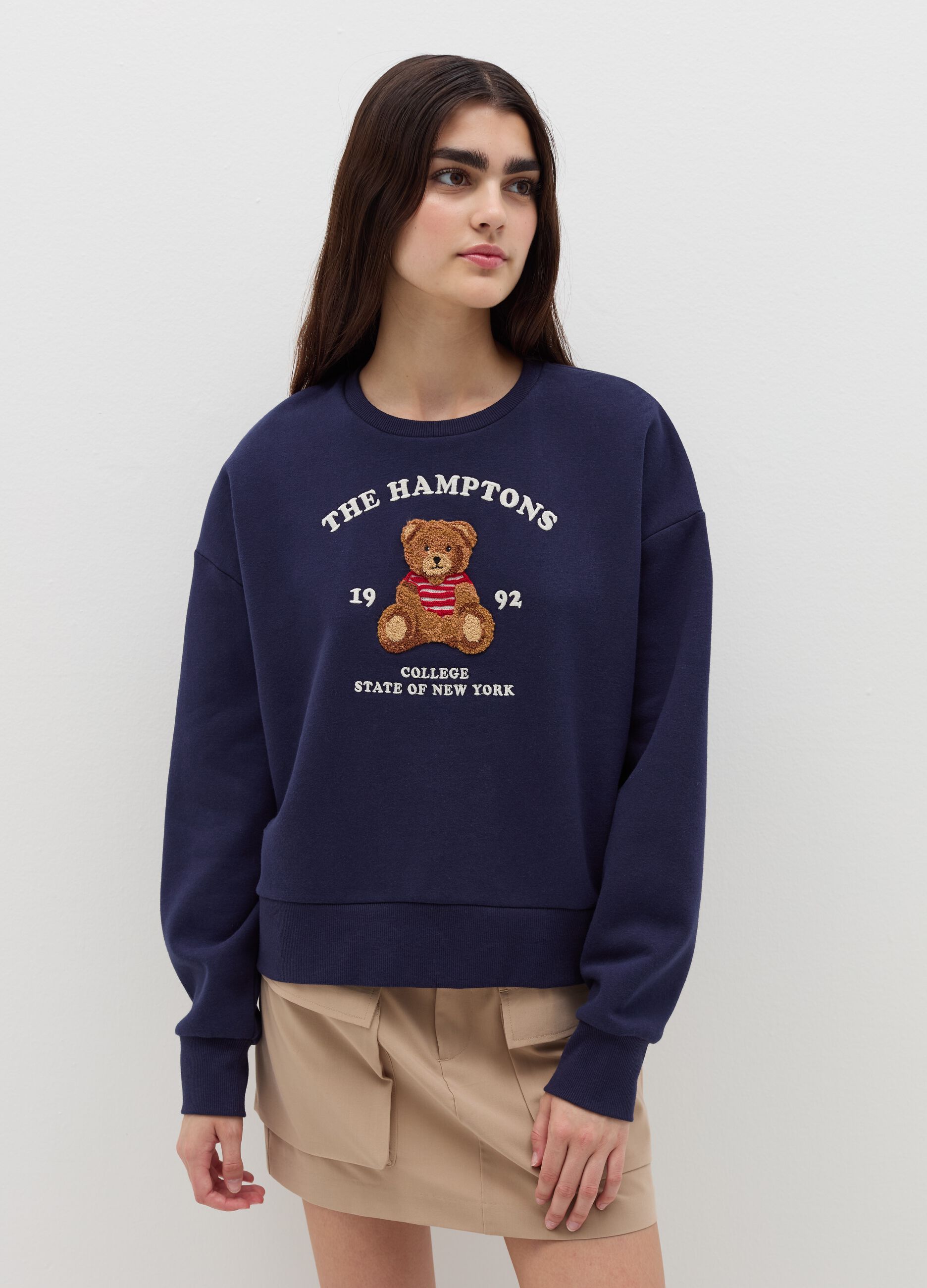 Sweatshirt with round neck