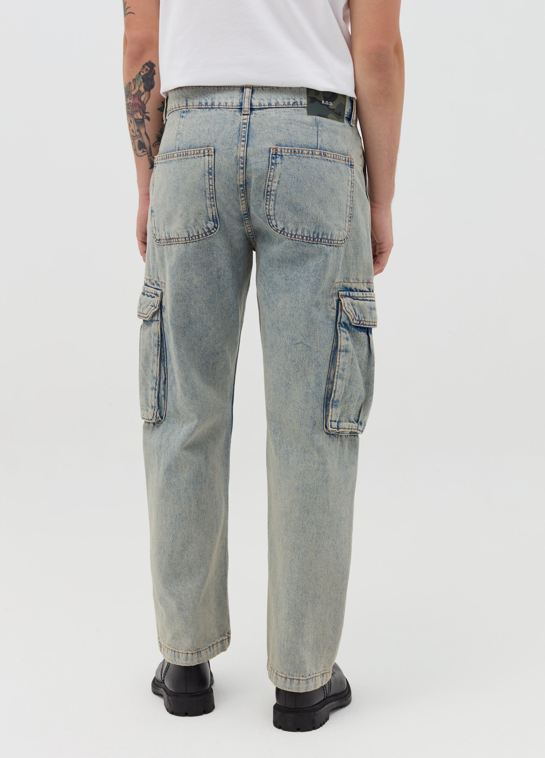 Acid wash cargo jeans