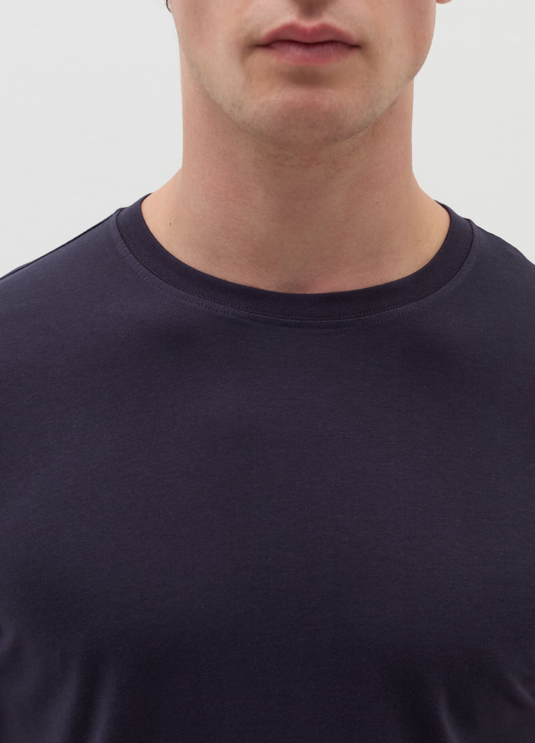 Organic cotton undershirt with round neck