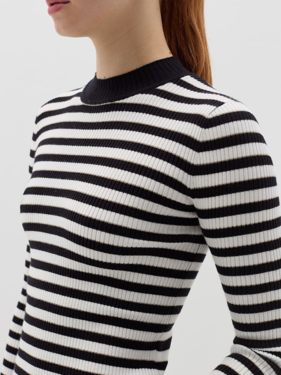 Ribbed T-shirt with striped pattern_2