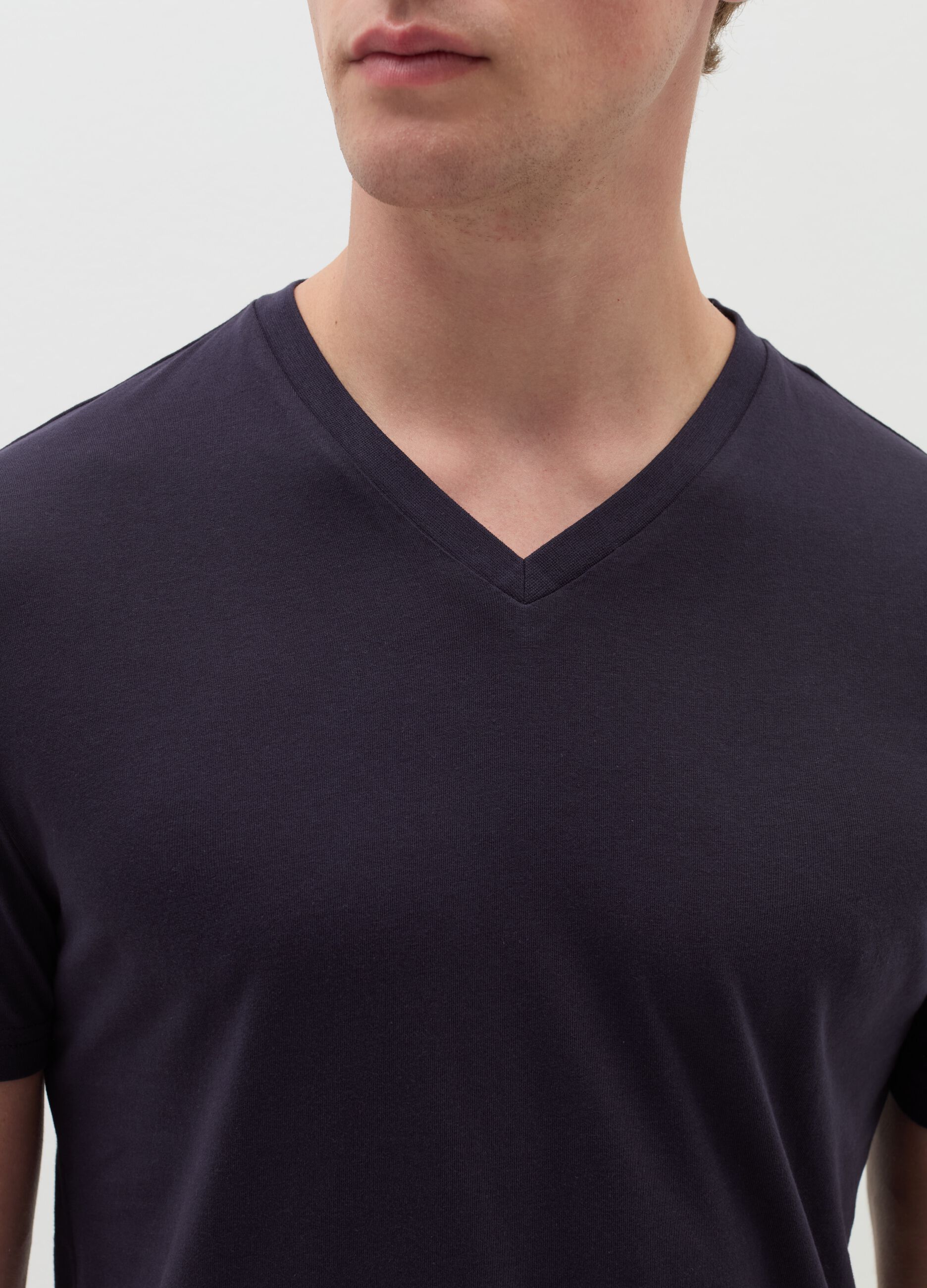 Organic cotton undershirt with V neck