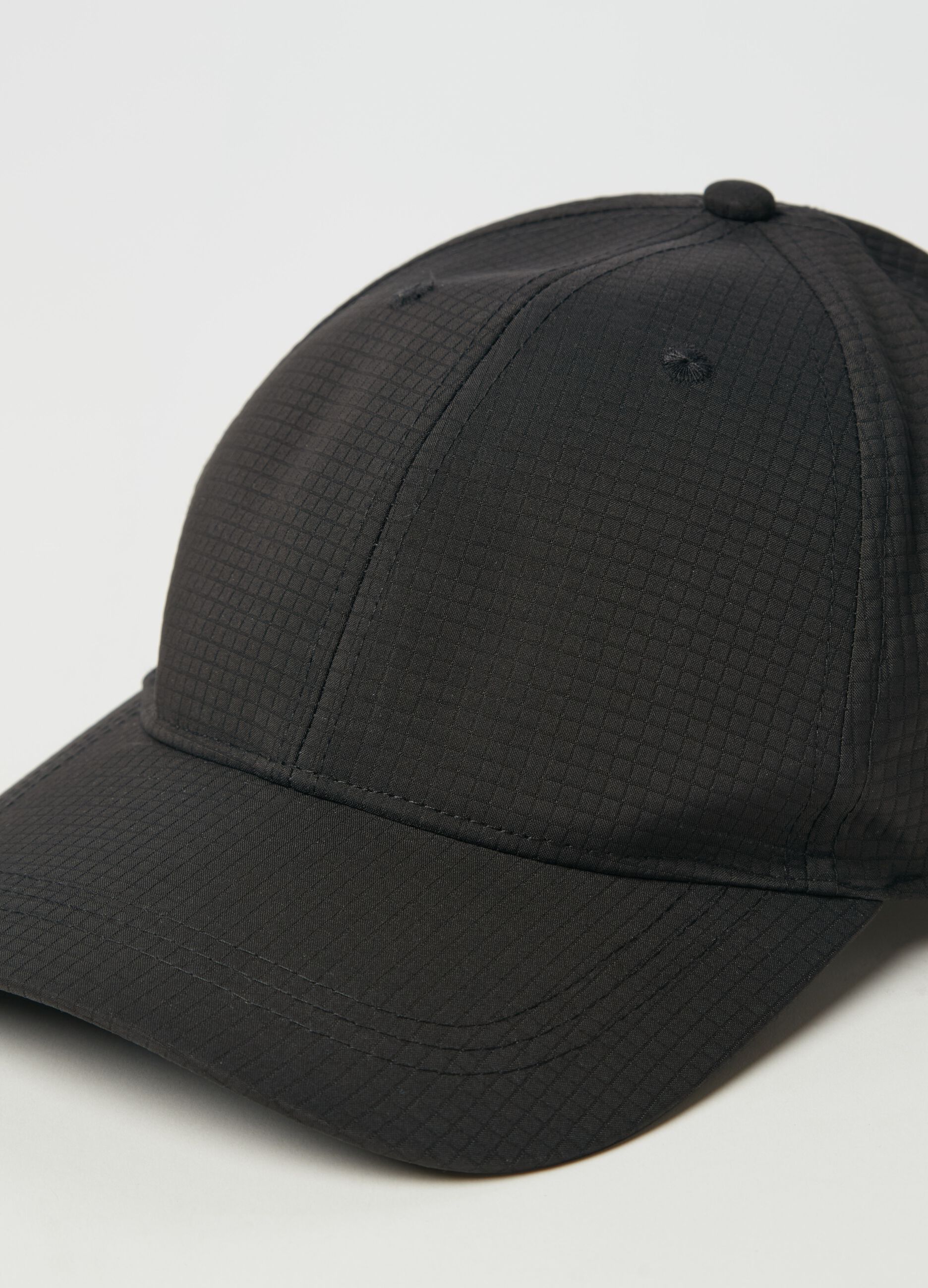 Baseball cap with ripstop weave