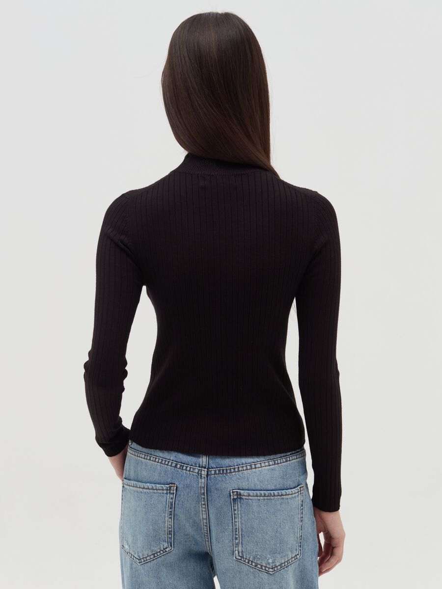 Flat ribbed top with mock neck_2