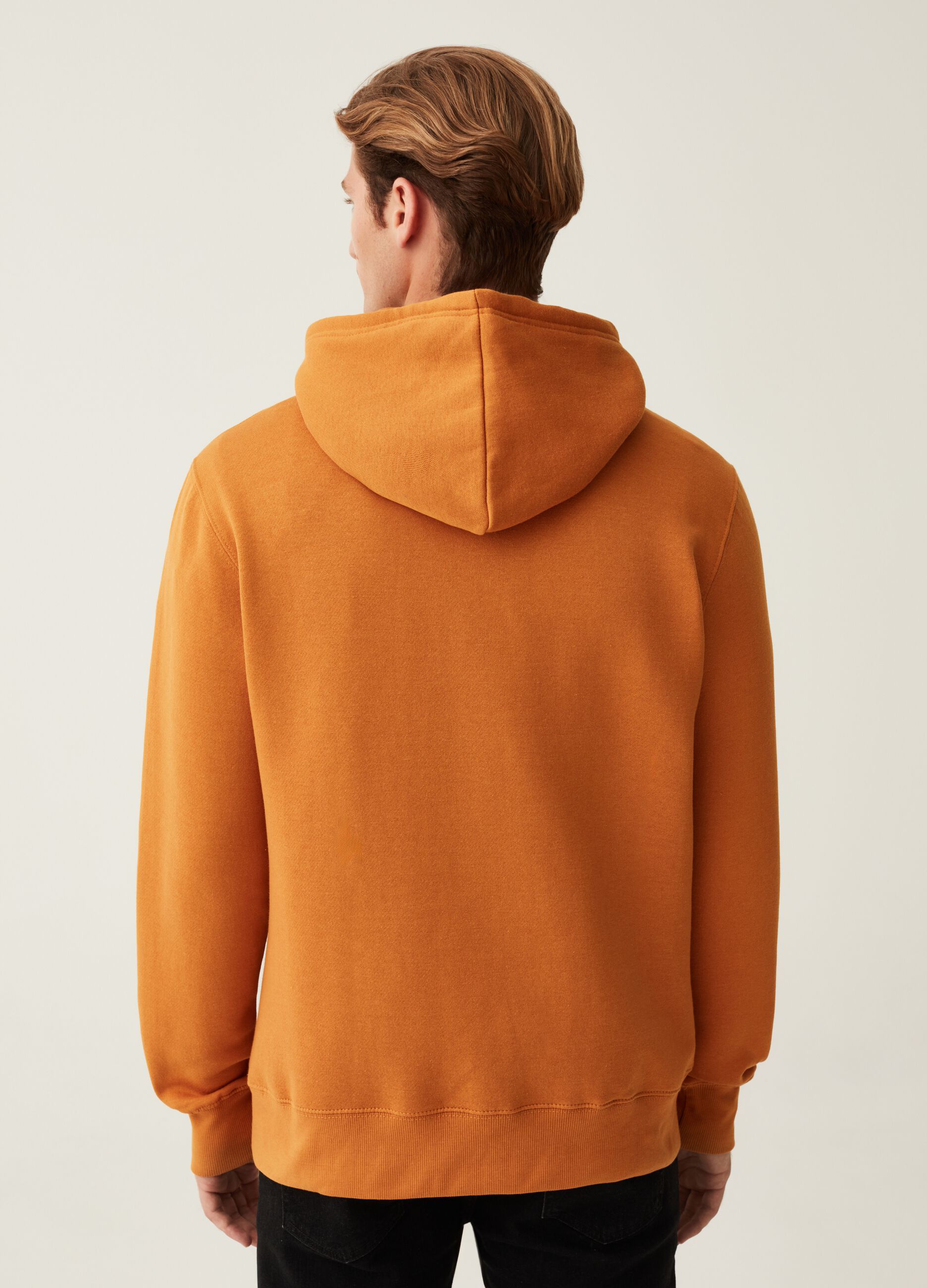 Regular-fit sweatshirt with hood