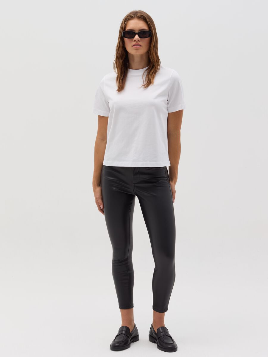 Glossy-effect skinny-fit trousers_0