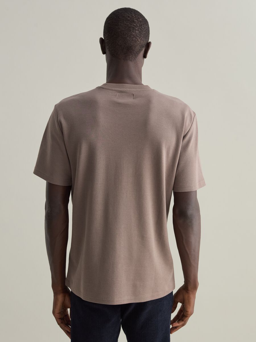 Contemporary T-shirt in cotton with round neck_3