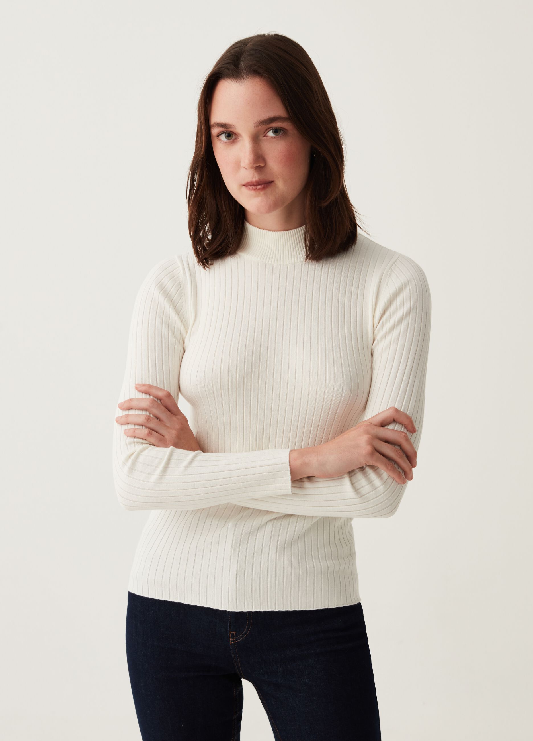 Mock neck pullover with flat ribbing