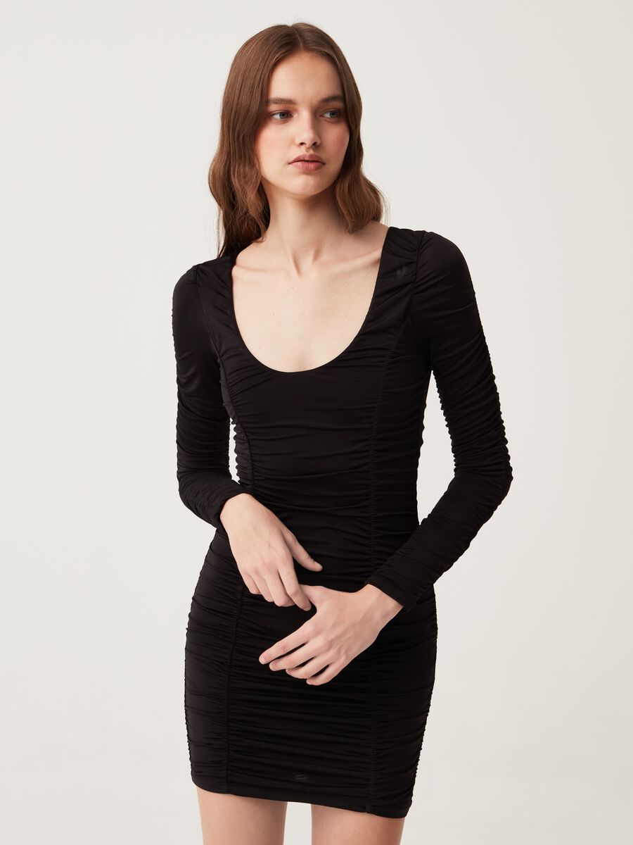 Bodycon dress with oval neckline_0