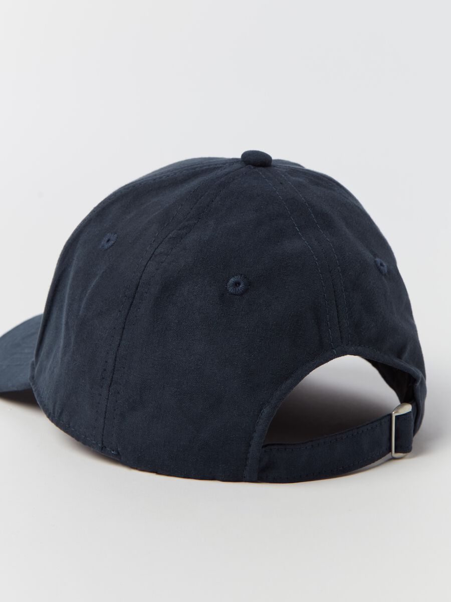 Suede-effect baseball cap_1