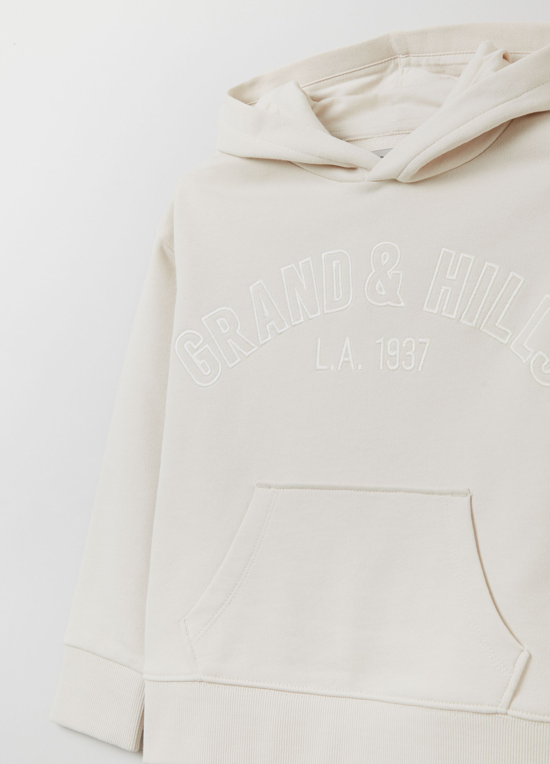 Hoodie with Grand&Hills embroidery