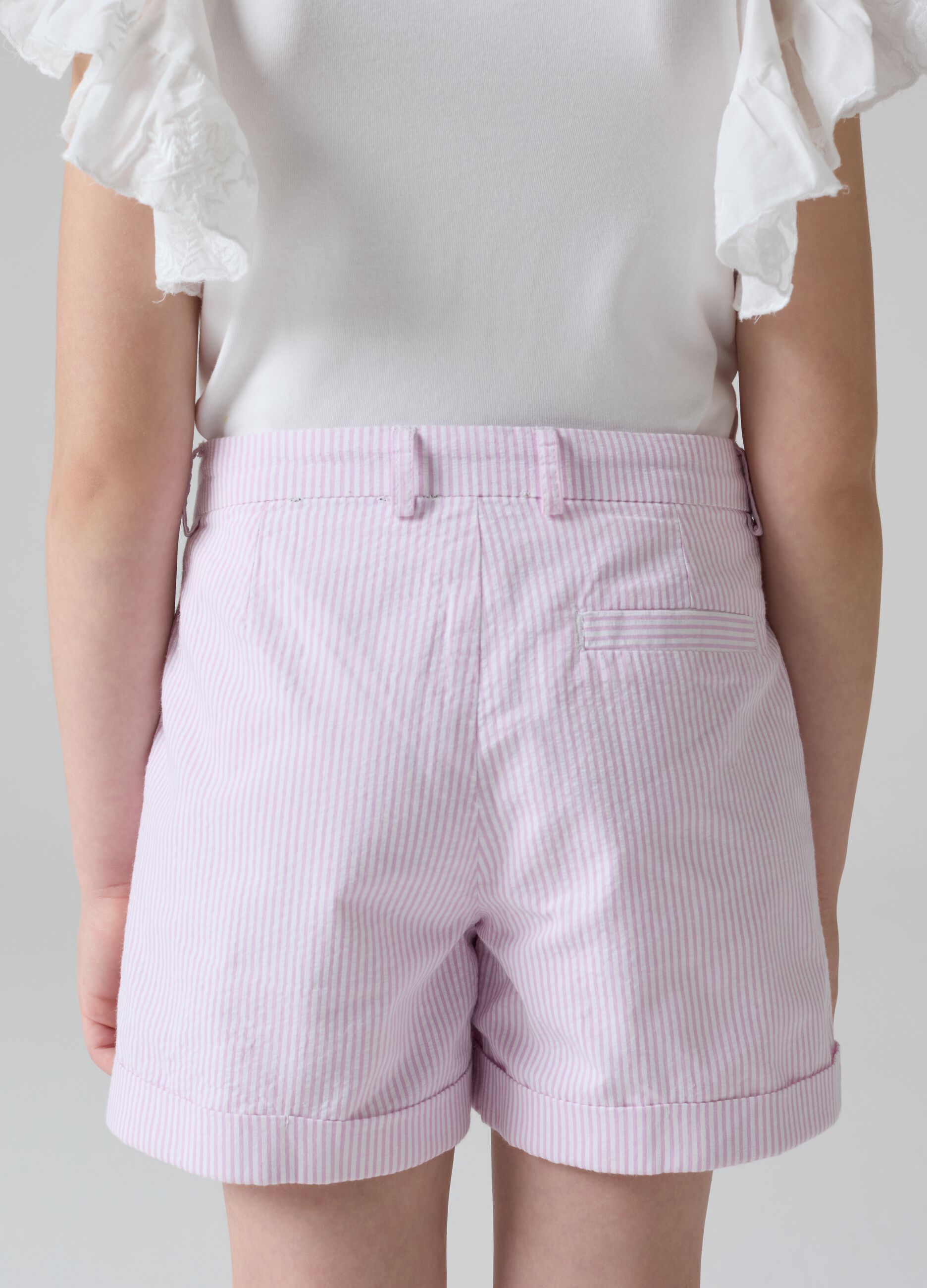Seersucker shorts with striped pattern