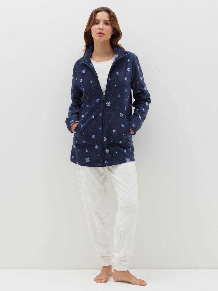 Short full-zip dressing gown with snowflakes print_0