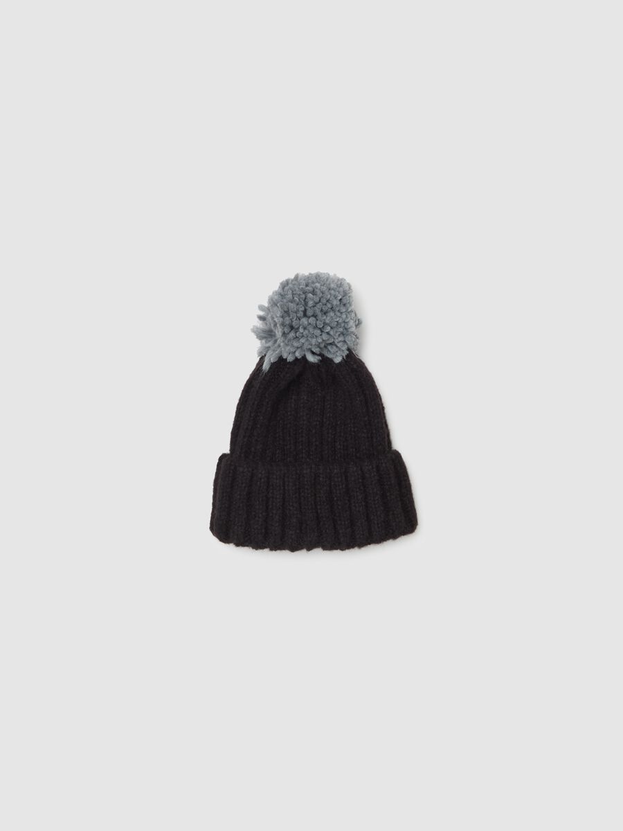 Ribbed hat with pompom_1