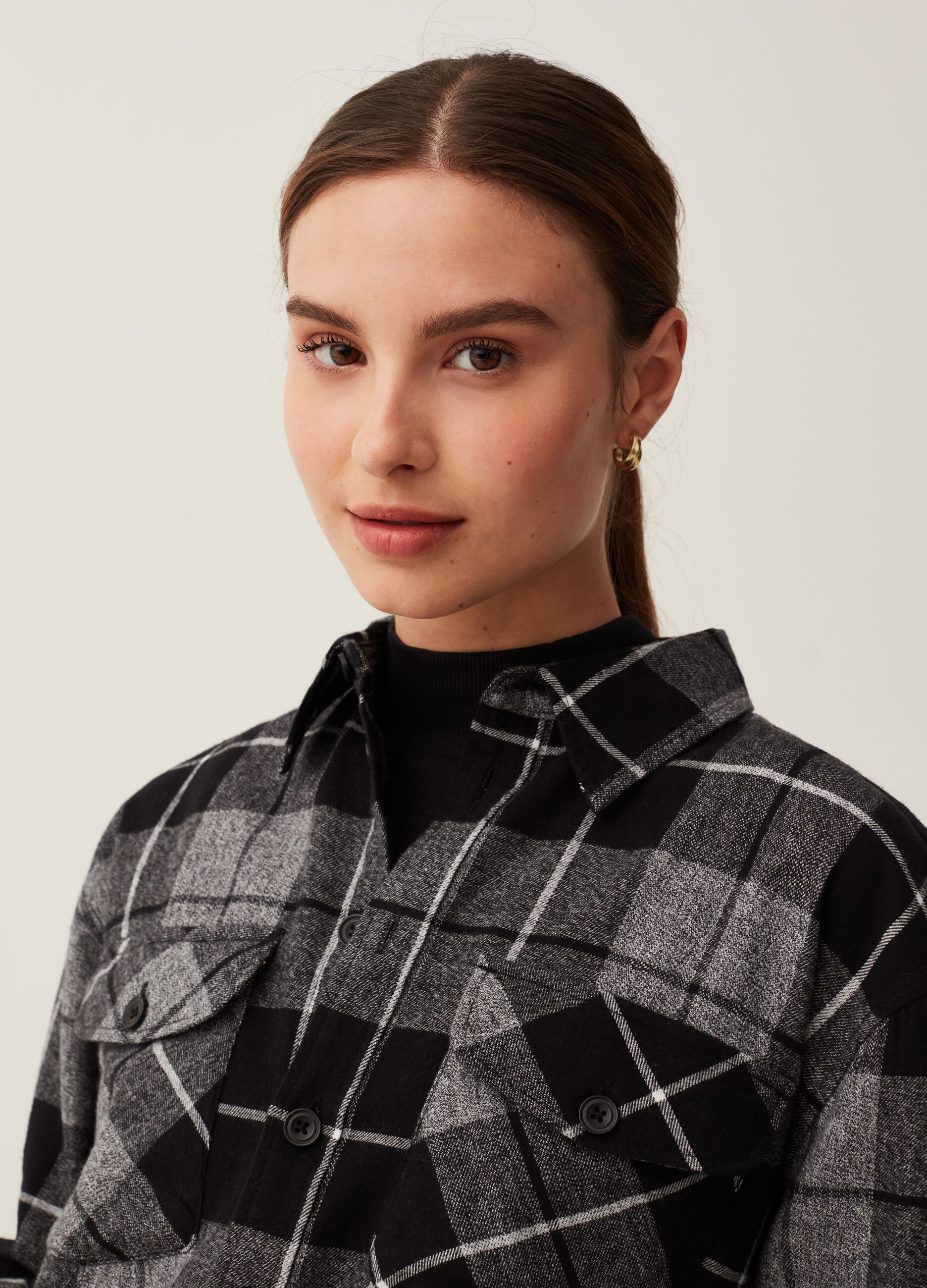 Long flannel shirt with check pattern