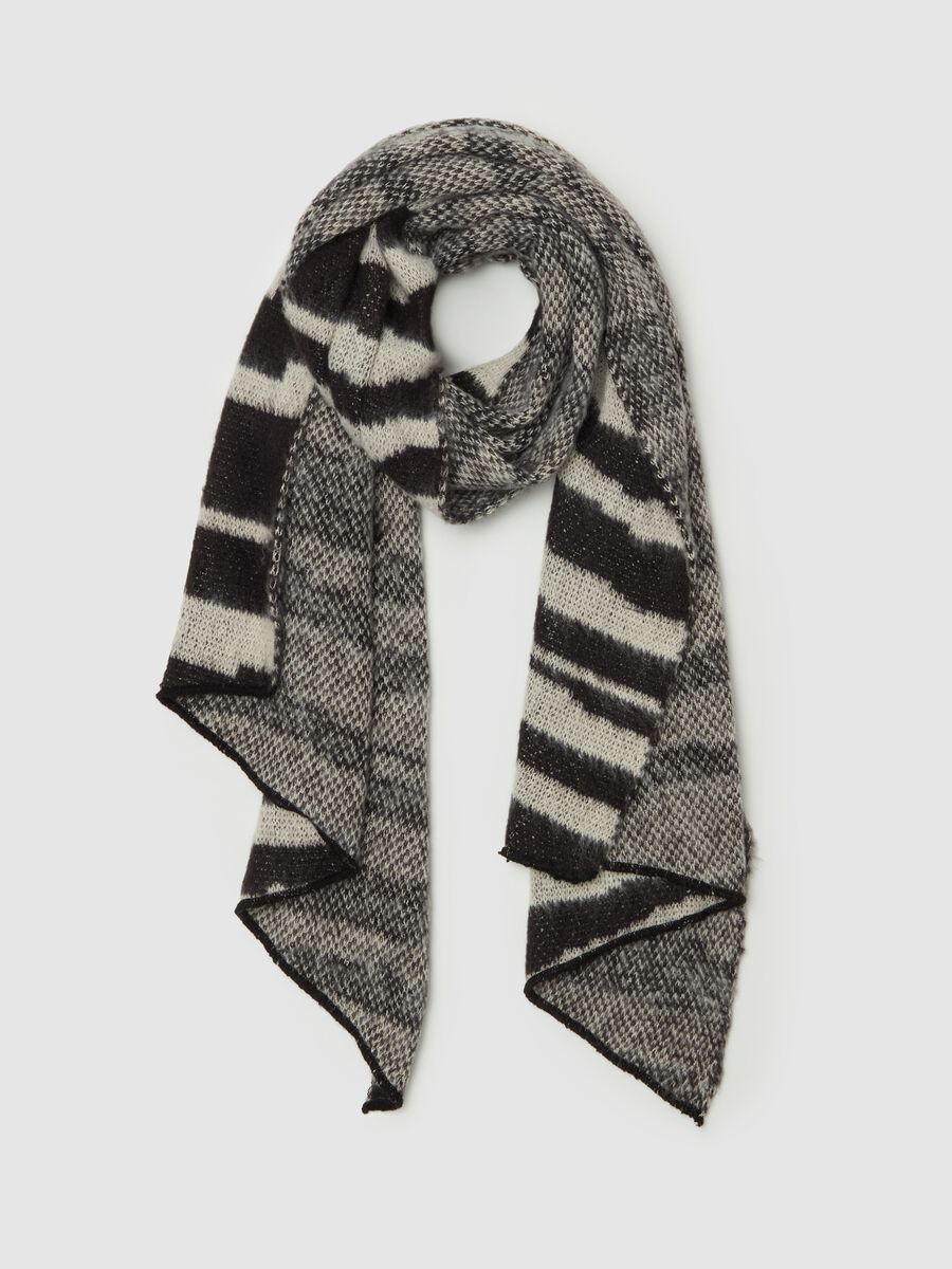 Scarf with all-over jacquard design_0