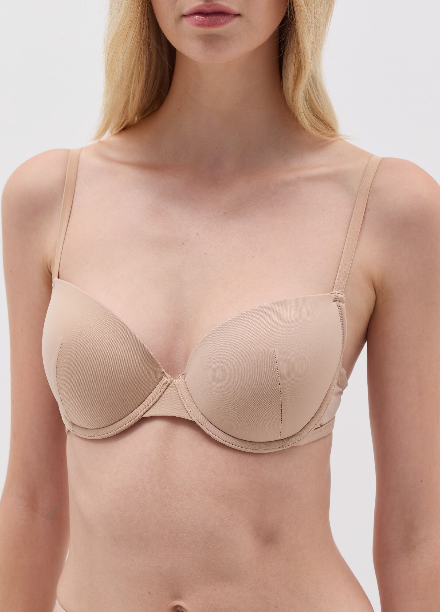 The Padded bra in microfibre