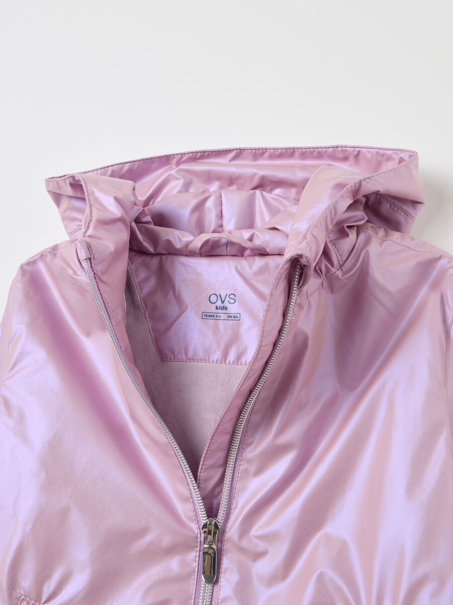 Short shiny-effect waterproof jacket_3