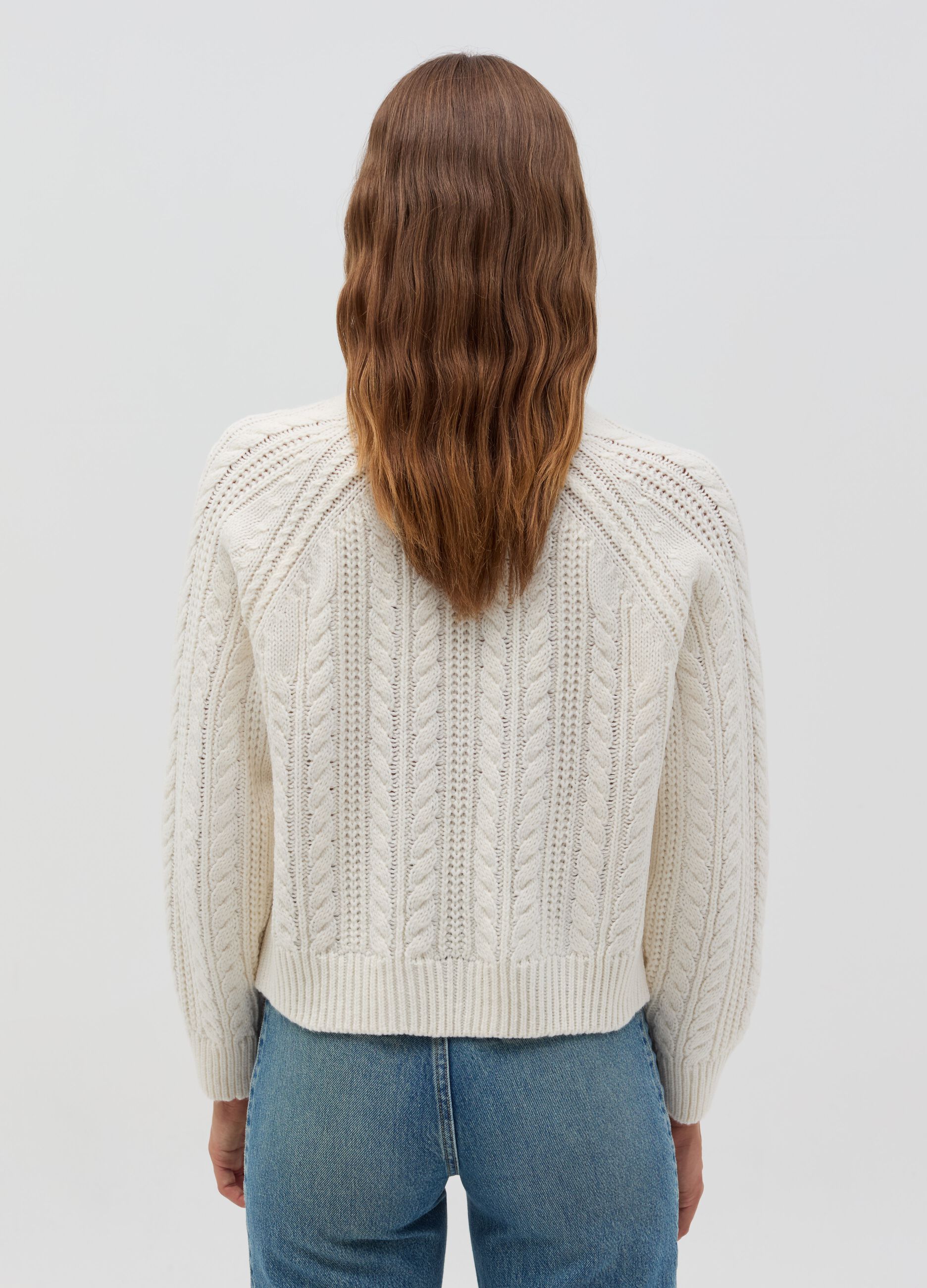 Pullover a trecce con maniche raglan