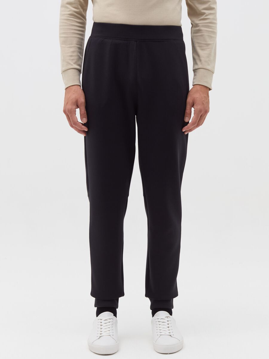 Fleece joggers with pockets_1