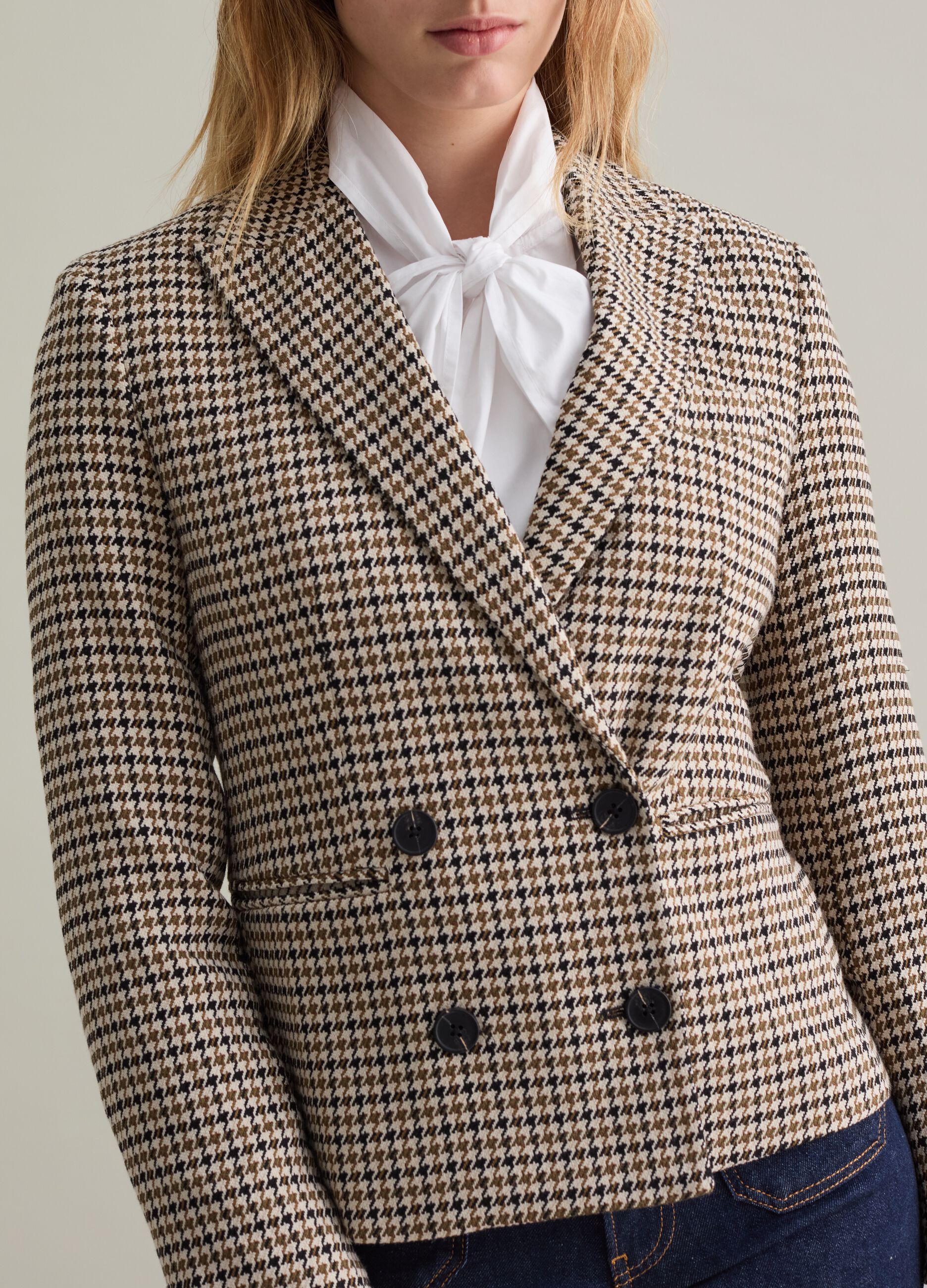 Double-breasted houndstooth blazer