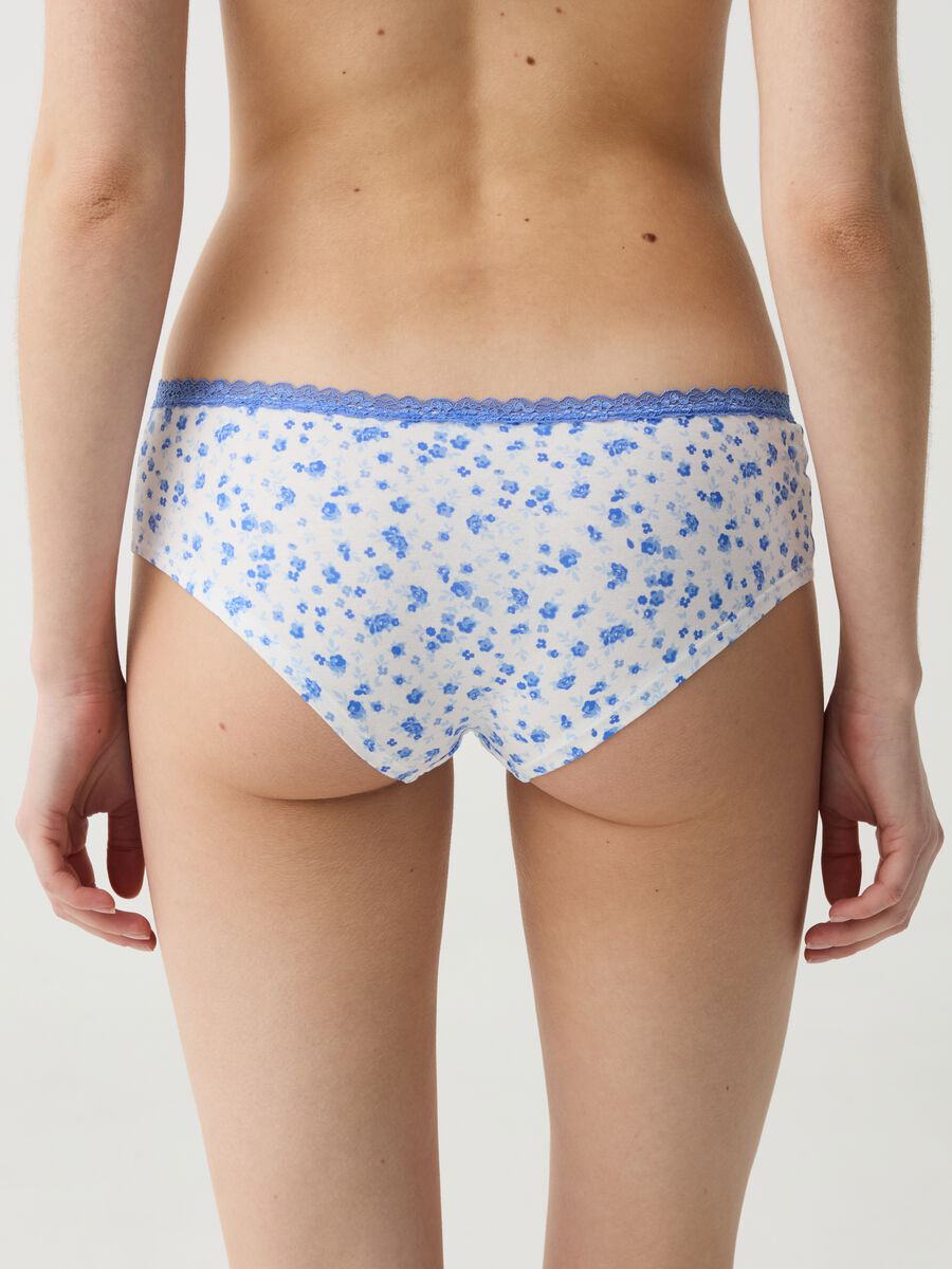 3 pack of high-rise knickers in green, white and floral print