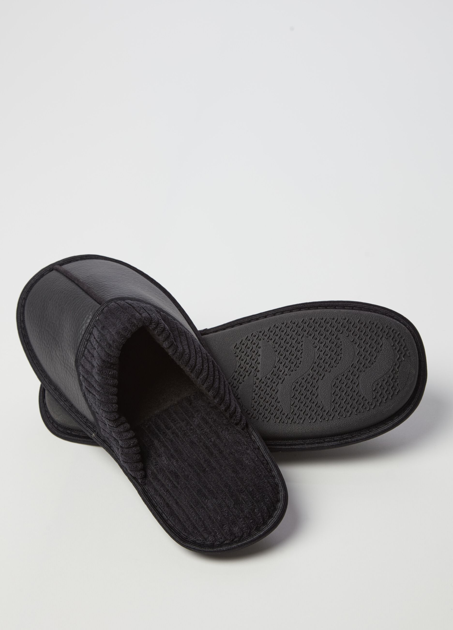 Textured-effect combined slippers