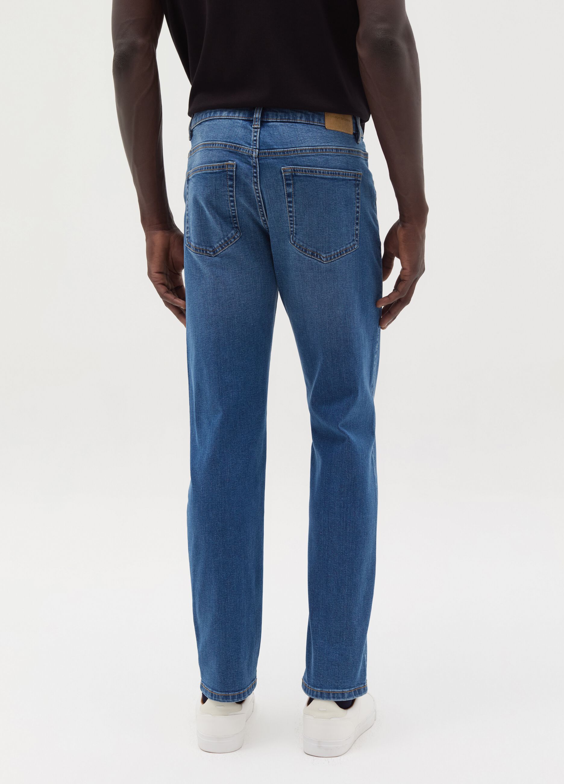 Slim-fit jeans with five pockets