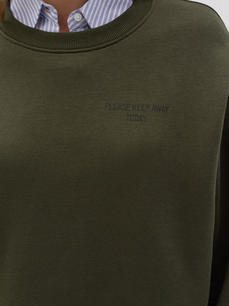 Felpa Essential oversize con ricamo lettering_2