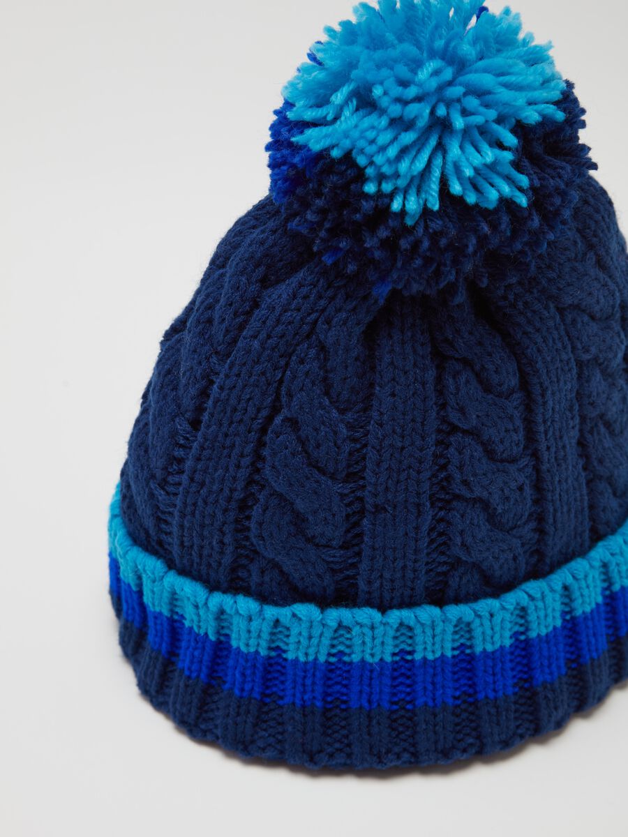 Hat with braided design and pompom_2