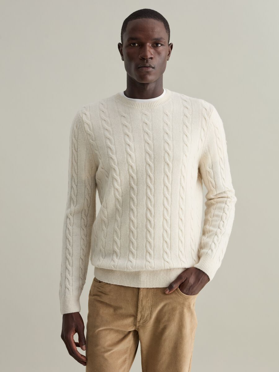 Pullover in cable-knit lambswool_0