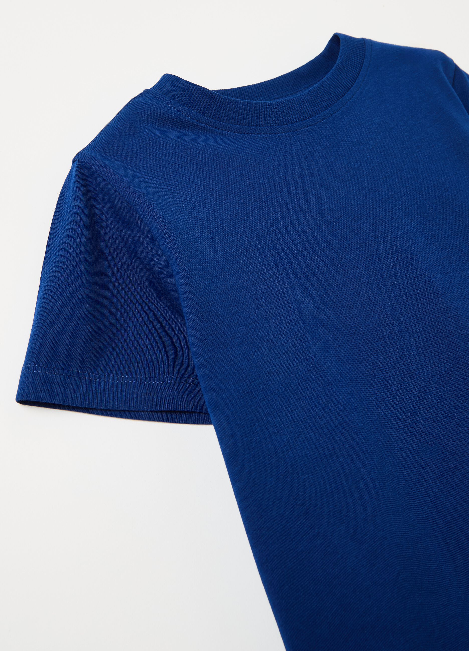 Solid colour T-shirt in organic cotton