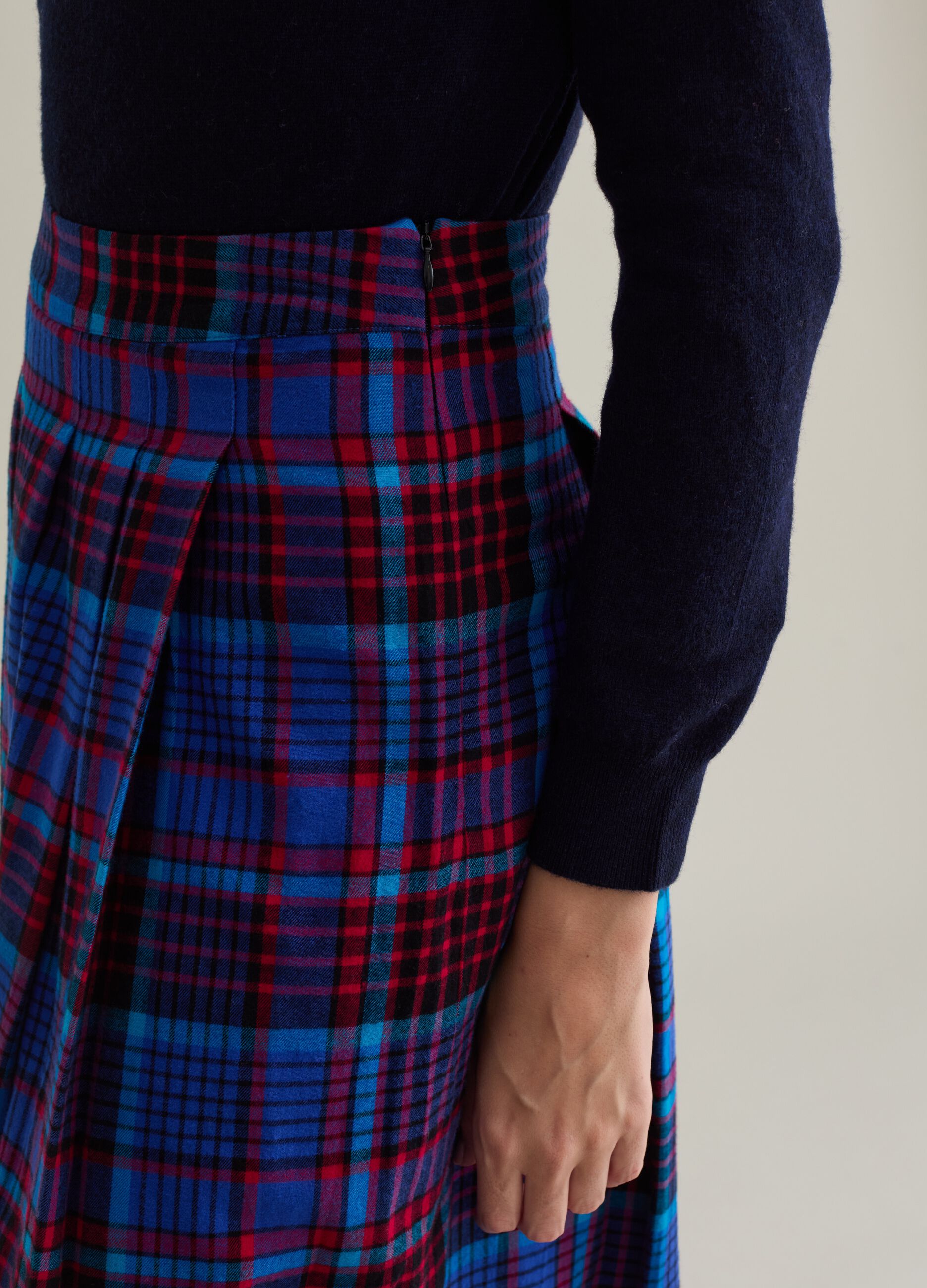 Pleated midi skirt with check pattern