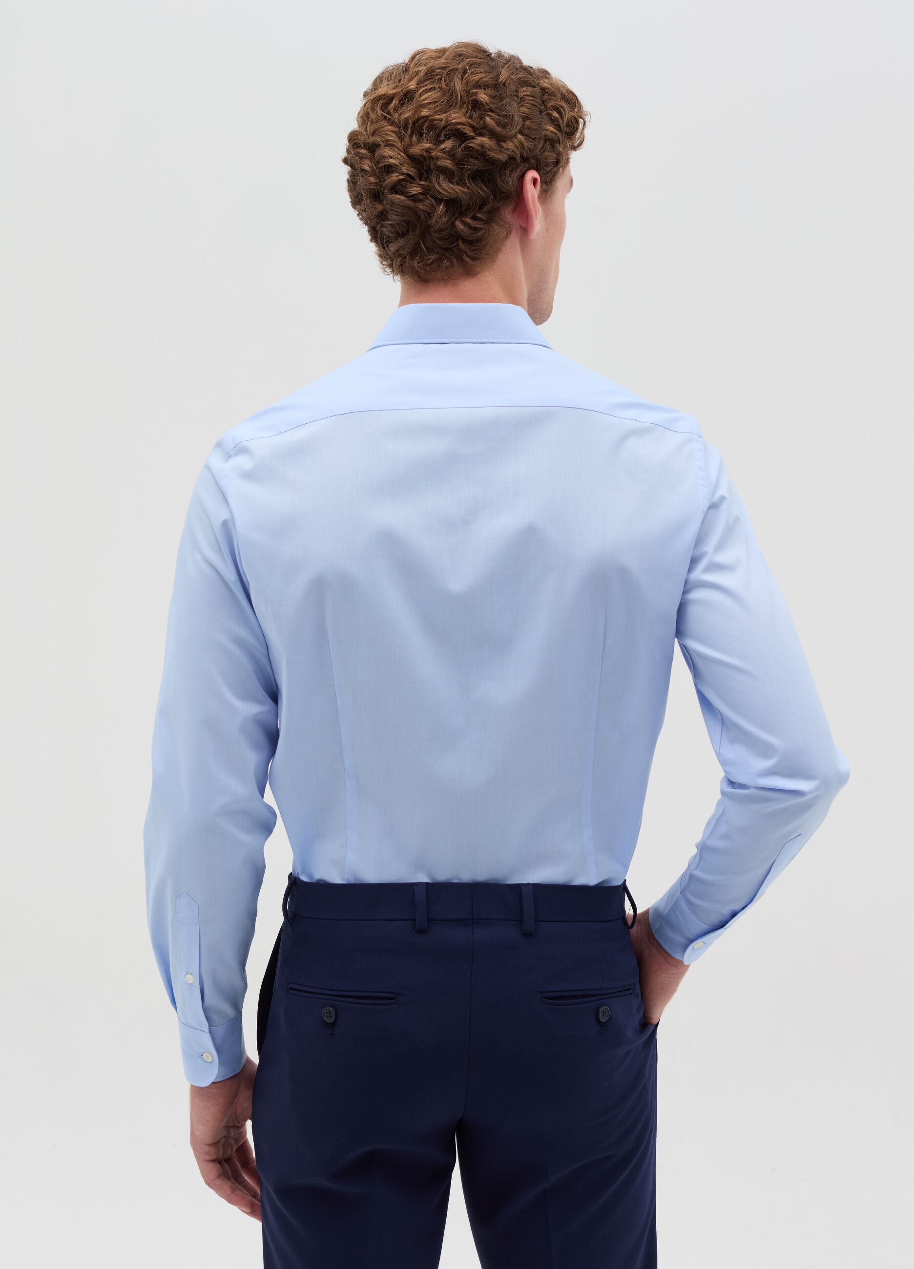 Solid colour slim fit shirt