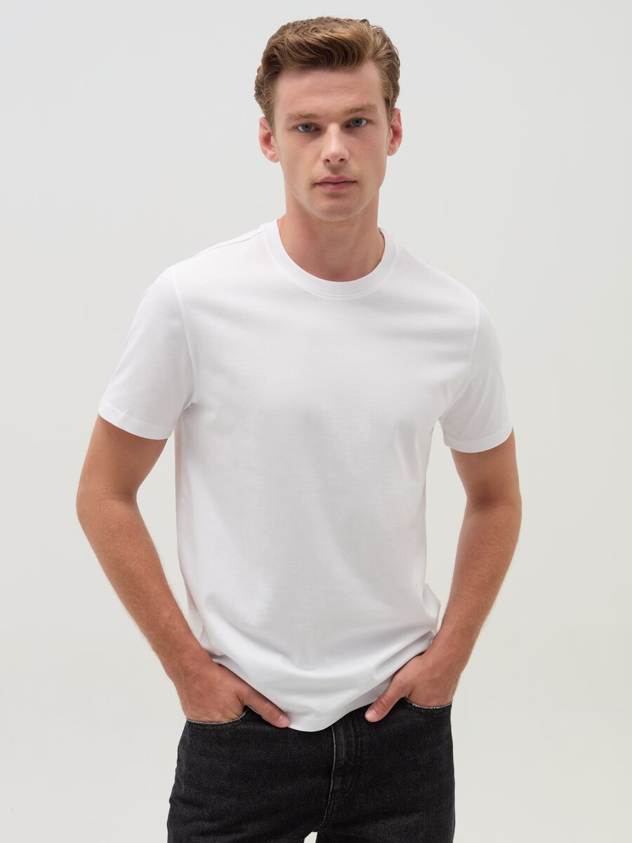 Cotton T-shirt with round neck_1